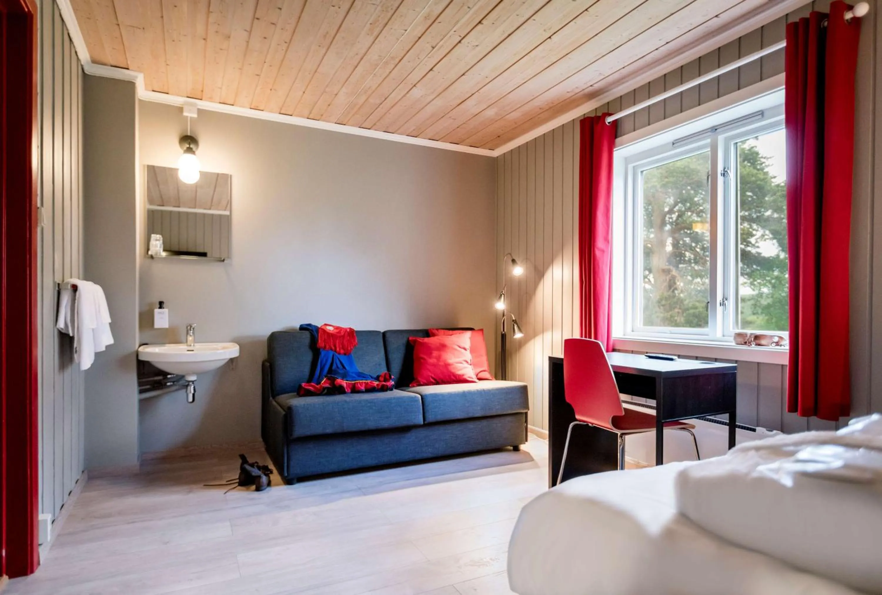 Bedroom, Bed in Scandic Karasjok