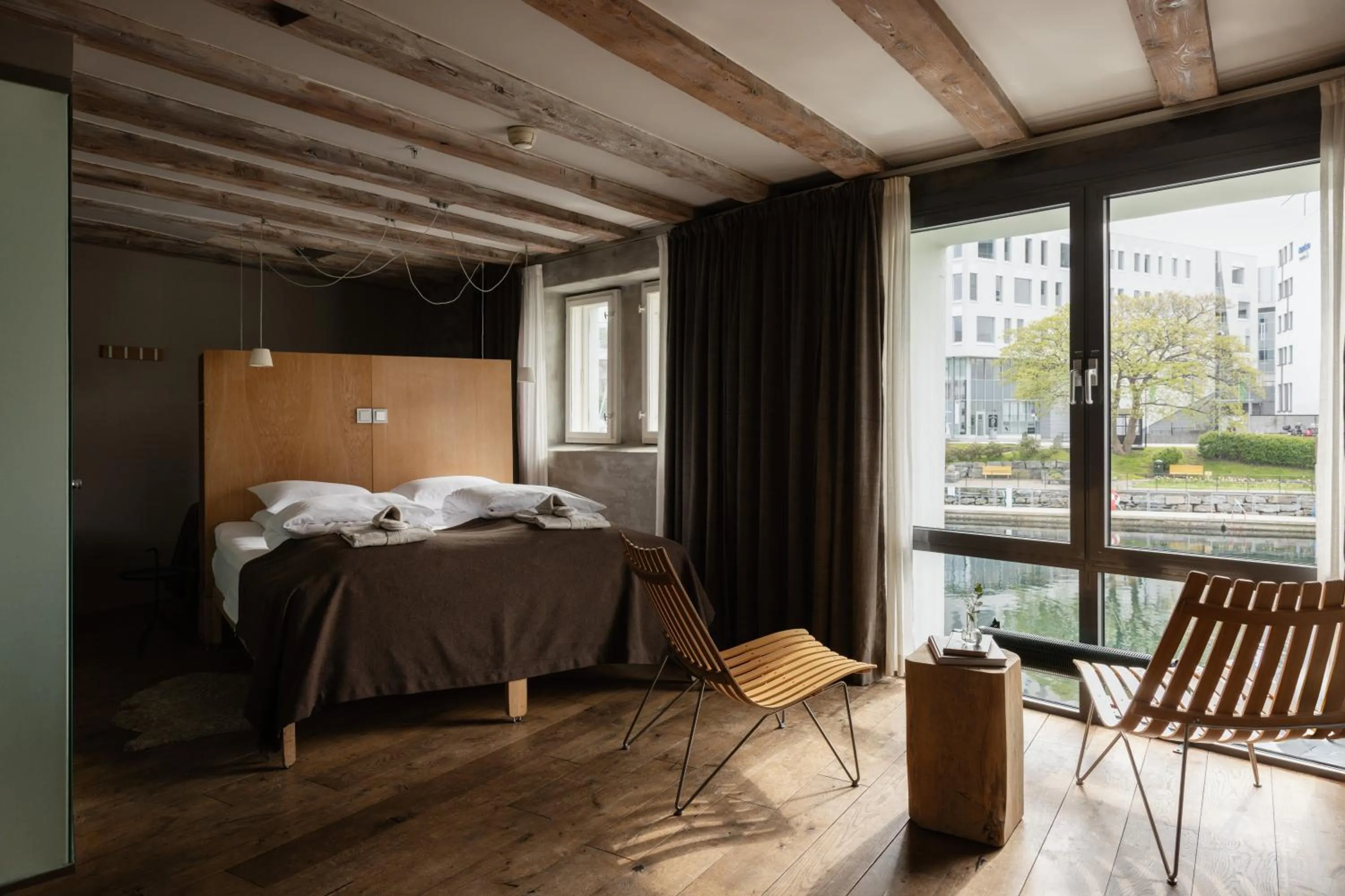 Bed in Hotel Brosundet