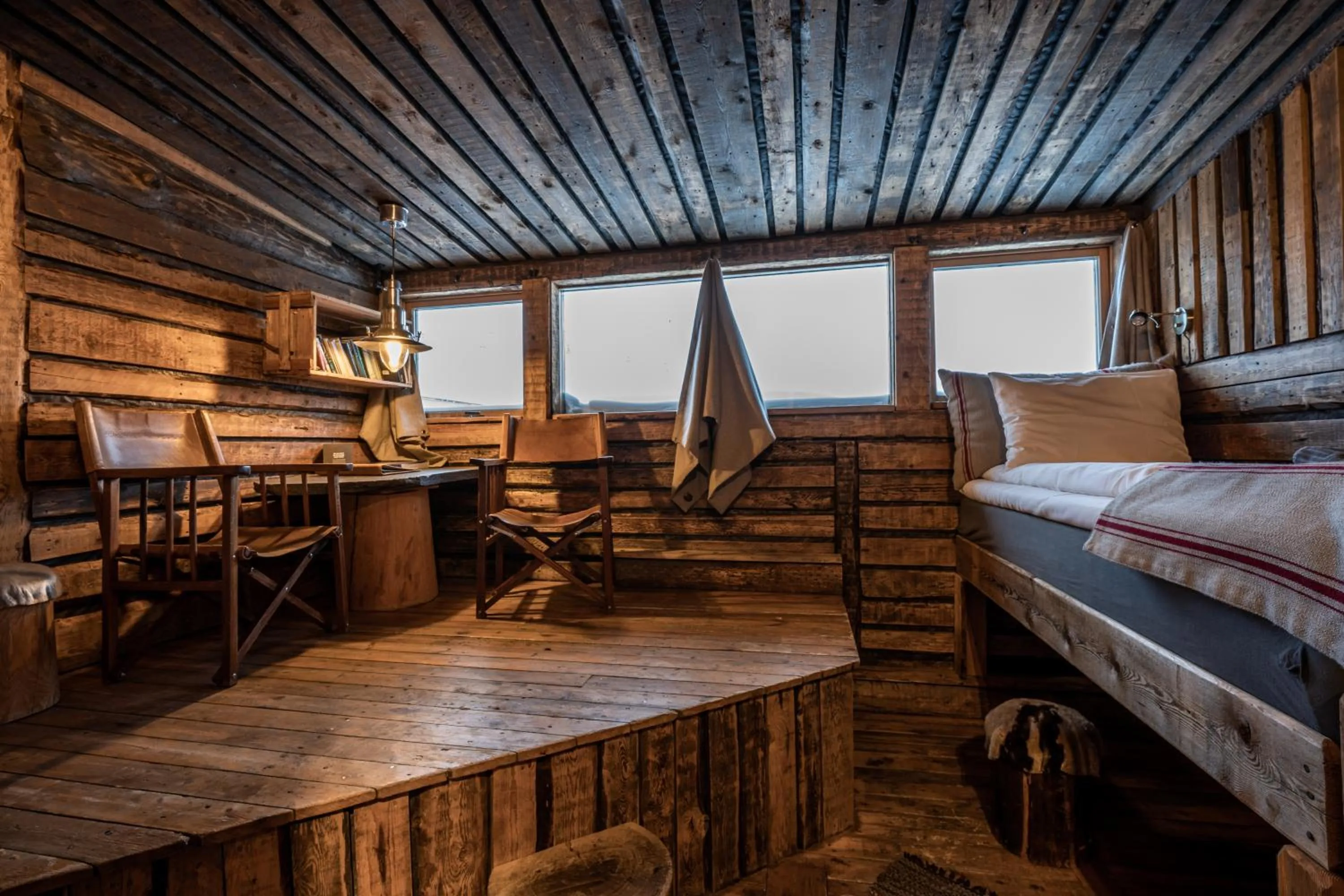 Photo of the whole room, Bed in Basecamp Hotel