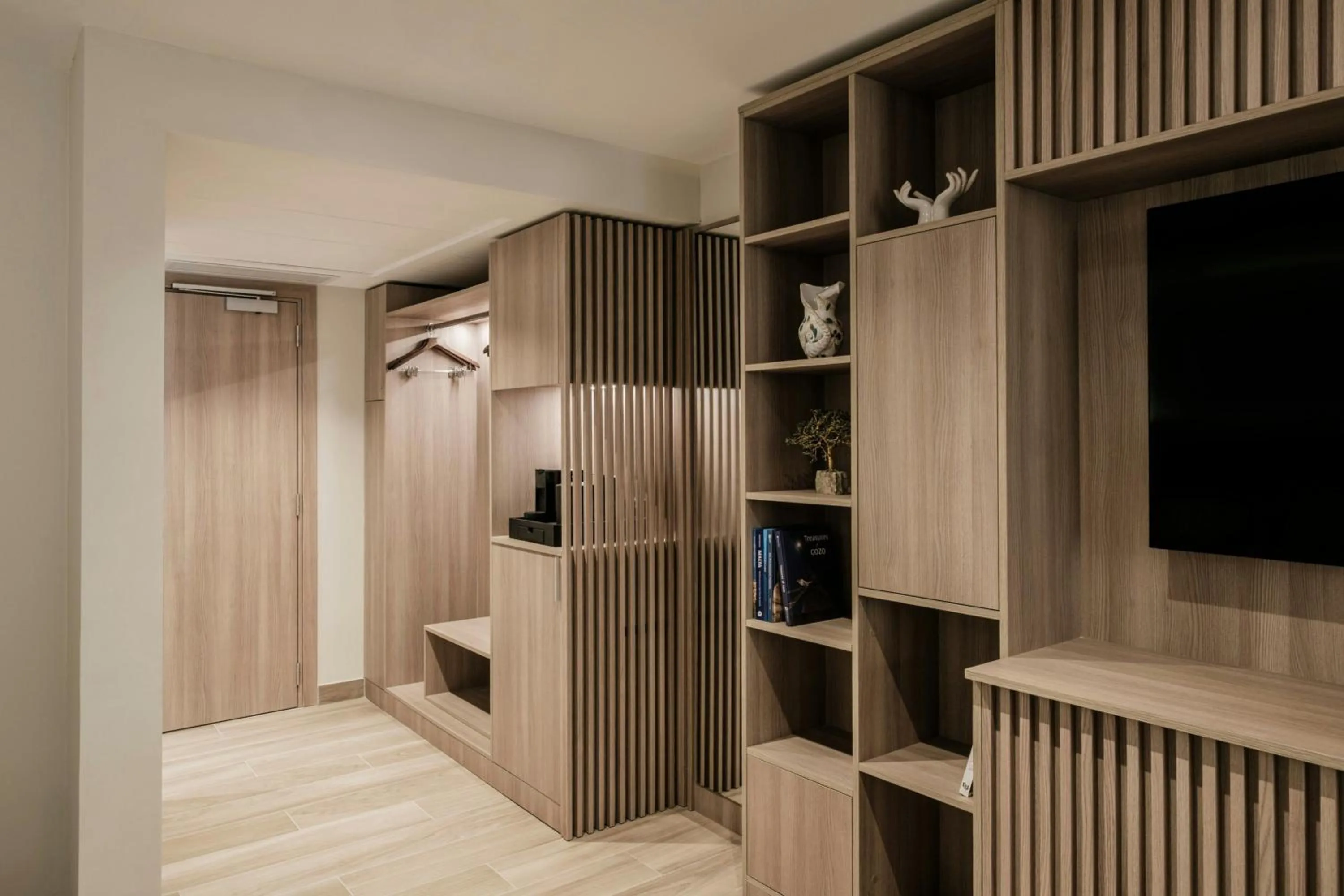 Photo of the whole room in Courtyard by Marriott Sliema