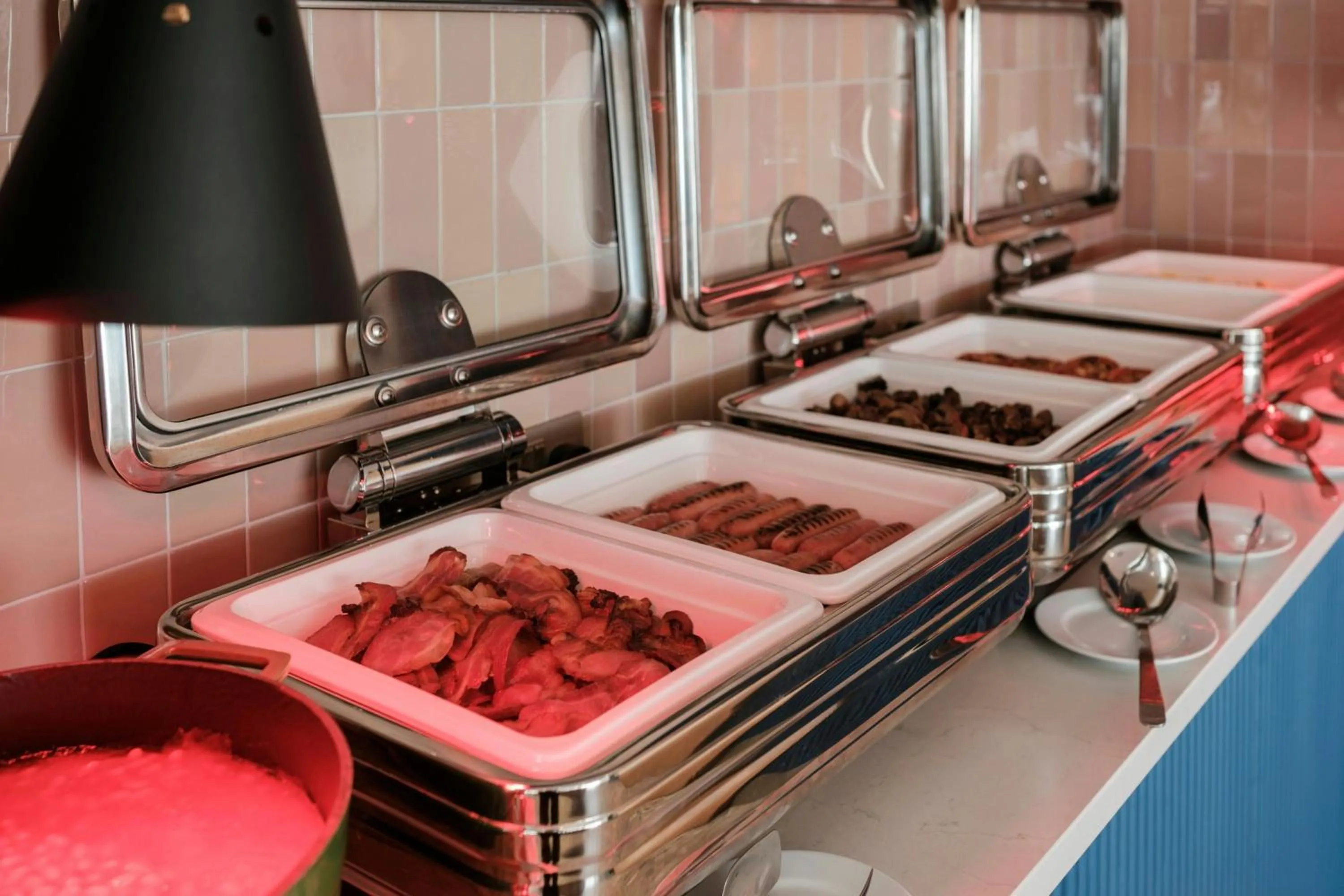 Restaurant/places to eat in Courtyard by Marriott Sliema