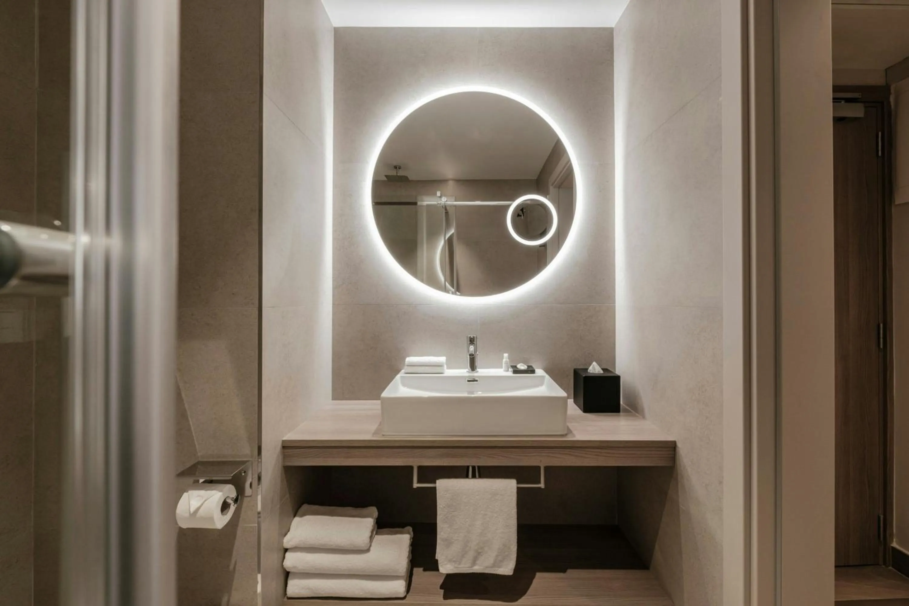 Photo of the whole room in Courtyard by Marriott Sliema