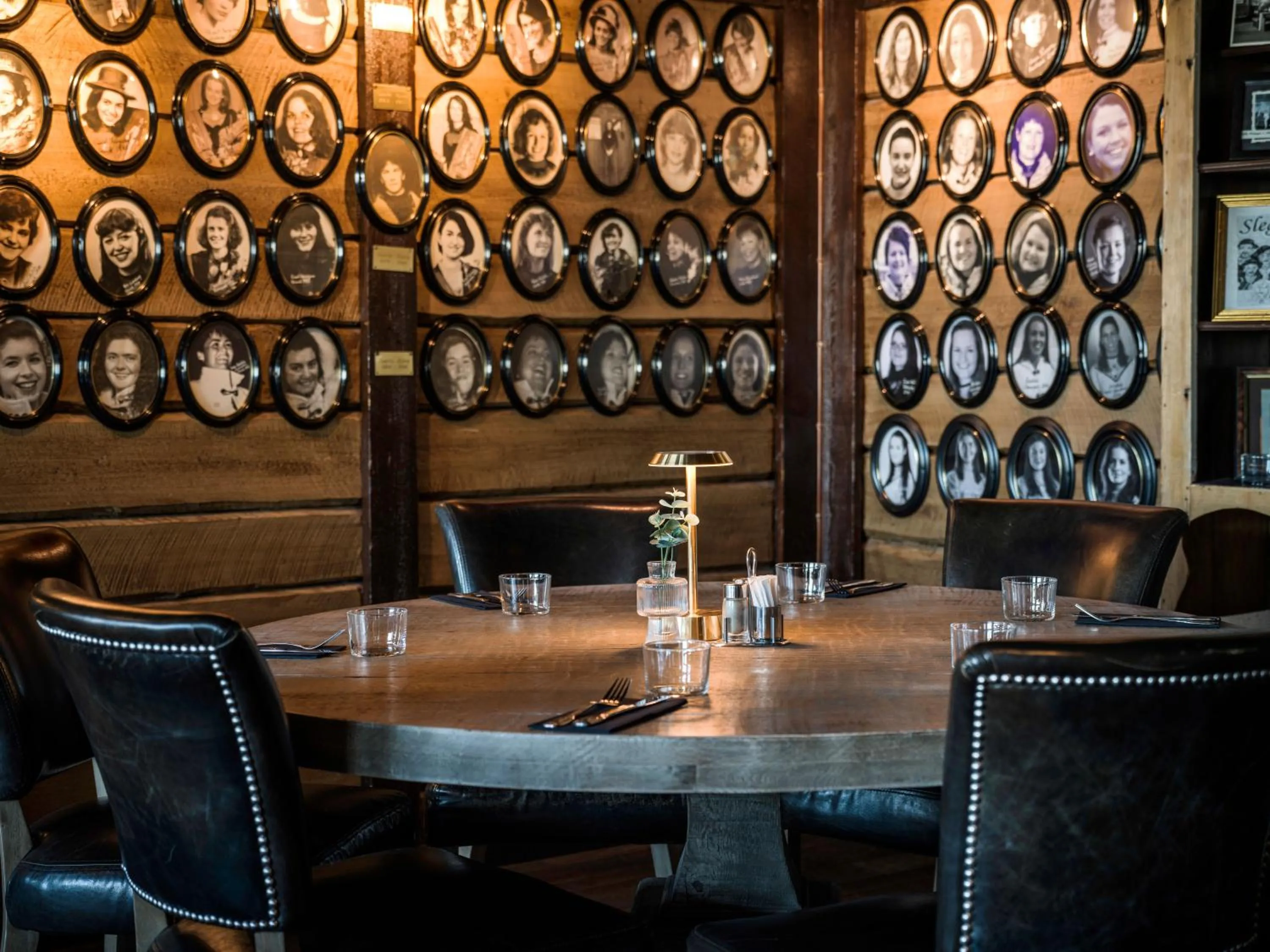 Restaurant/places to eat in Quality Hotel Grand Royal