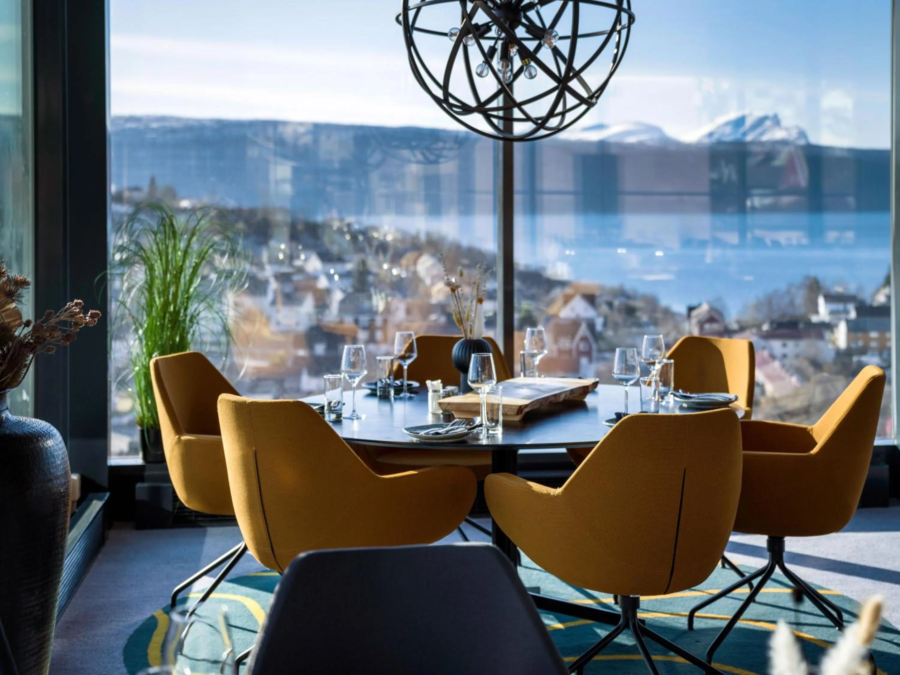 Restaurant/places to eat in Quality Hotel Grand Royal