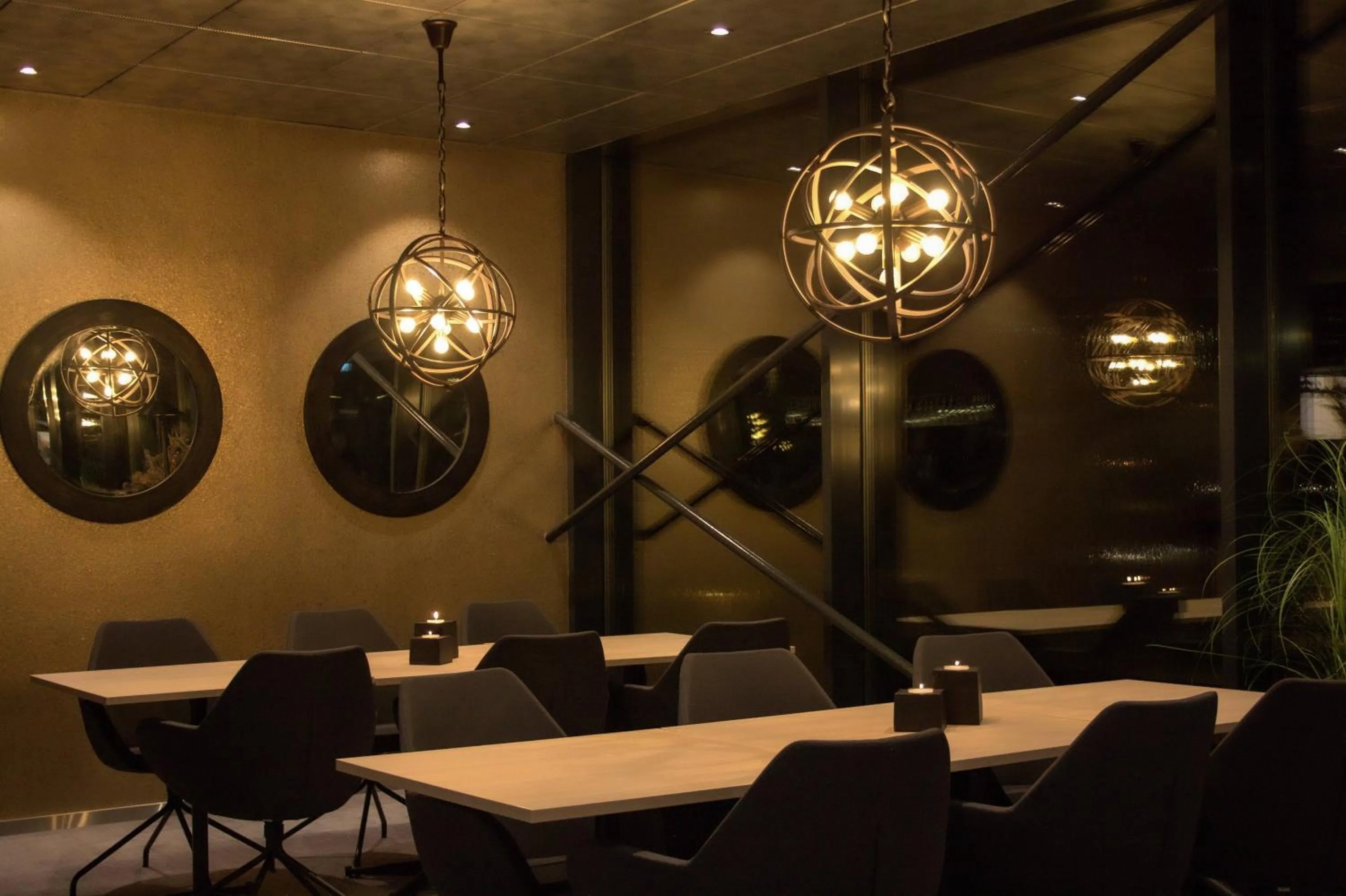 Restaurant/places to eat in Quality Hotel Grand Royal