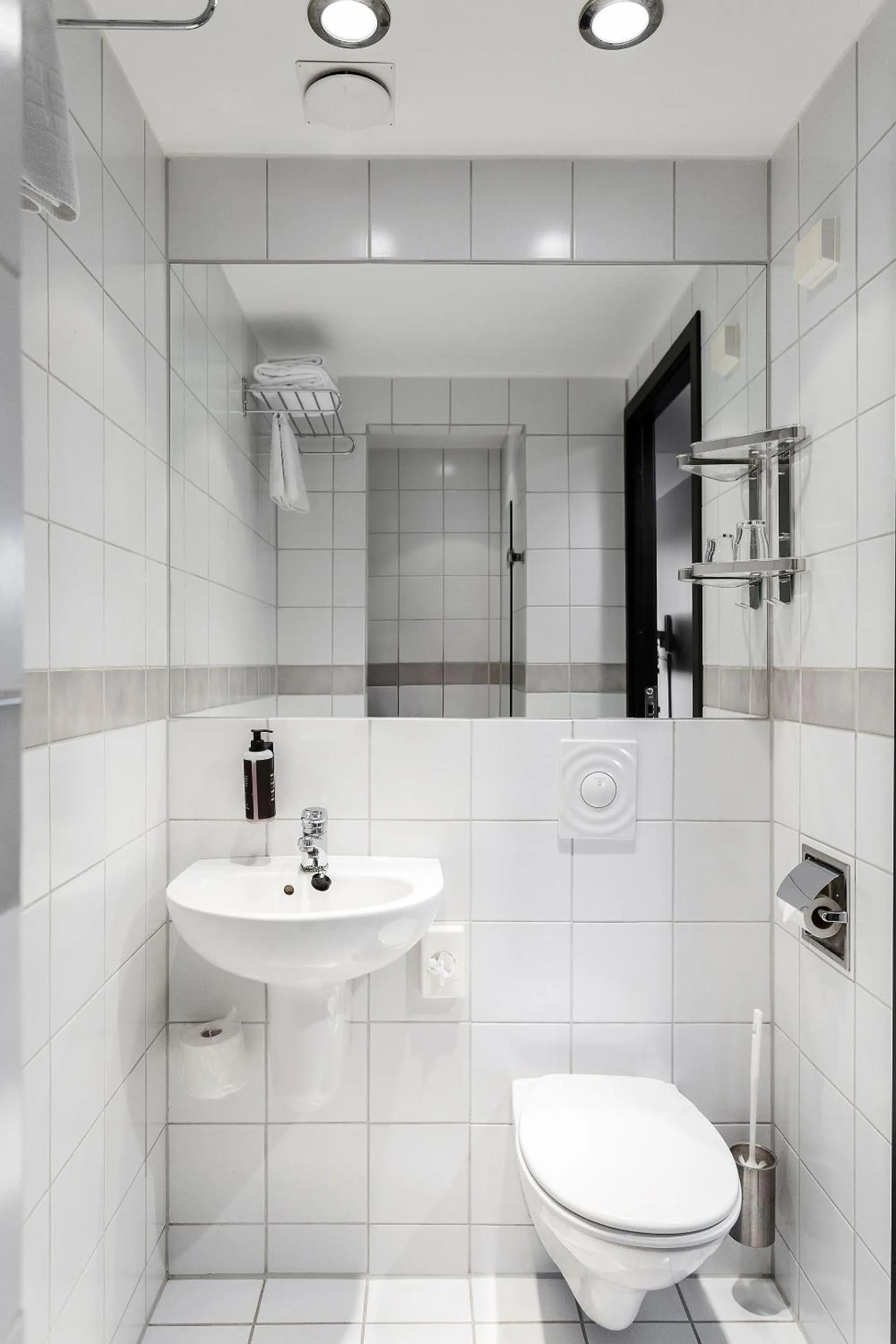 Bathroom in Aiden by Best Western Haugesund Airport