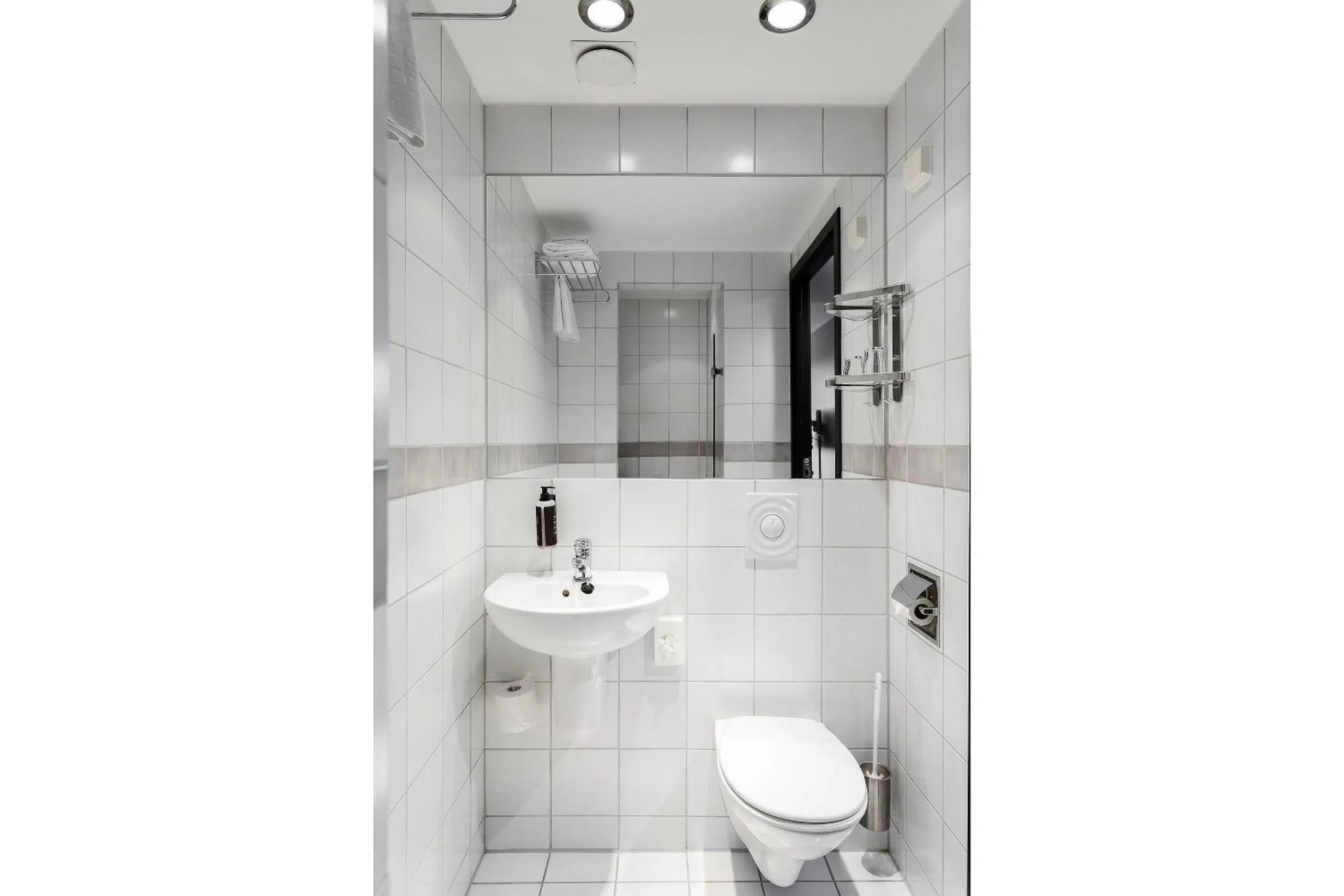 Bathroom in Aiden by Best Western Haugesund Airport