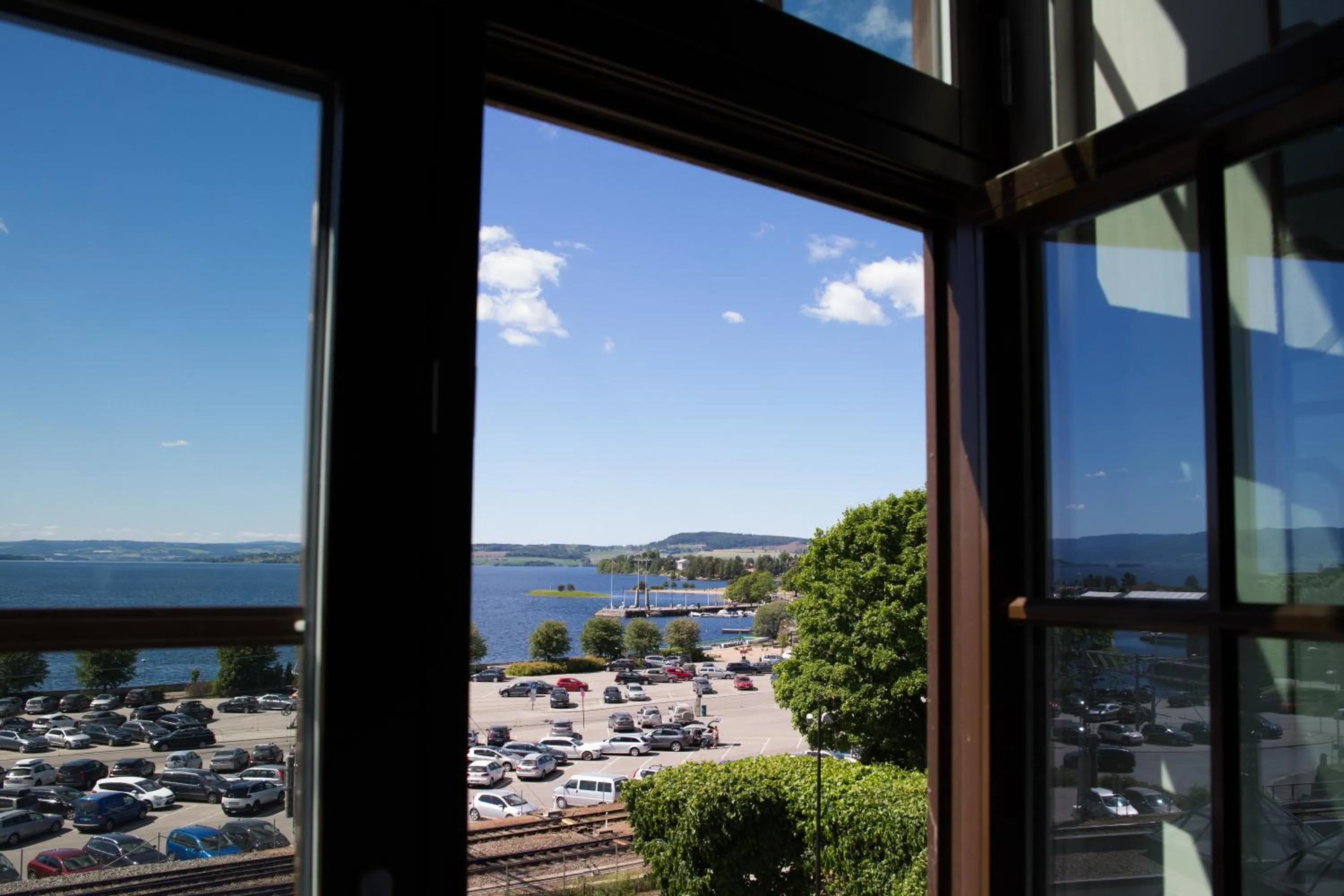 Lake view in Thon Partner Hotel Victoria Hamar