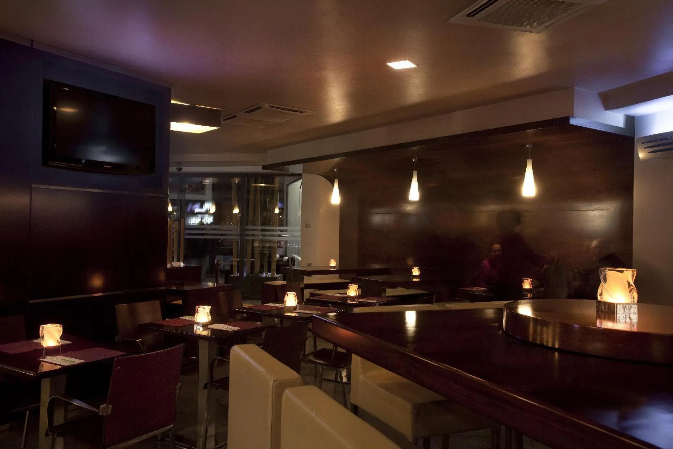 Restaurant/places to eat in The Preluna Hotel