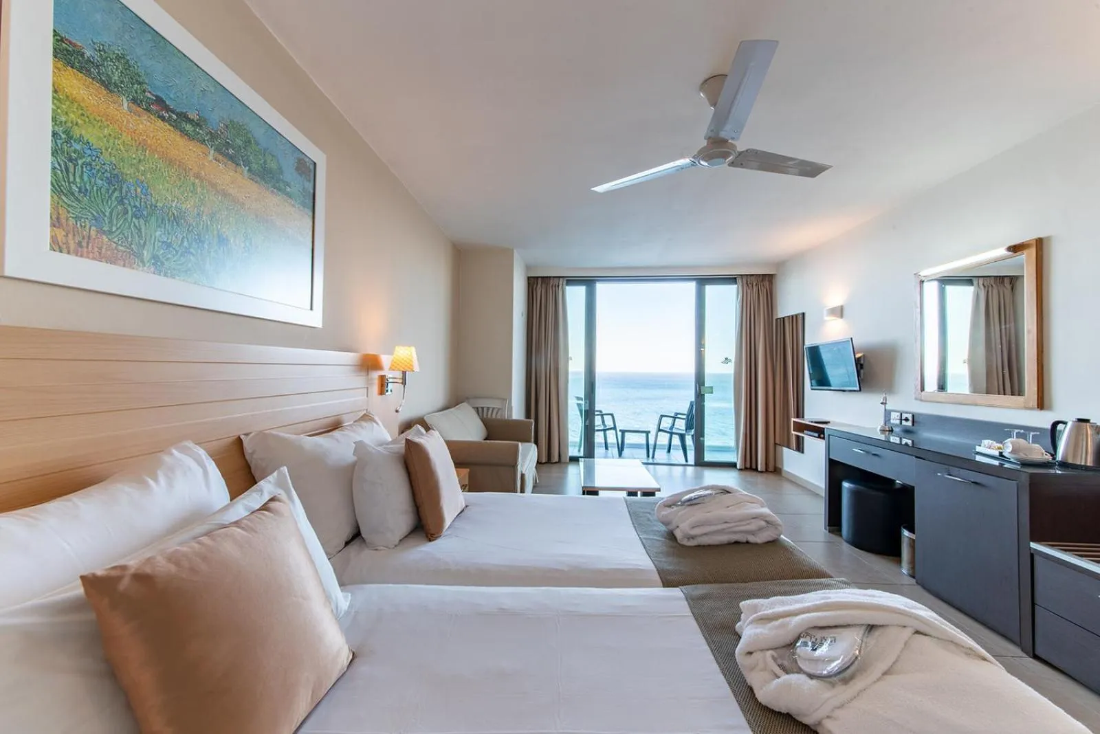 Sea view, Bed in The Preluna Hotel