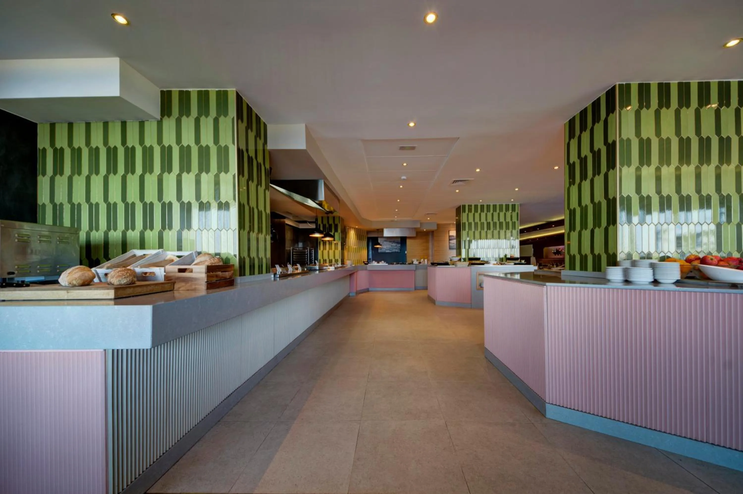 Restaurant/places to eat in The Preluna Hotel