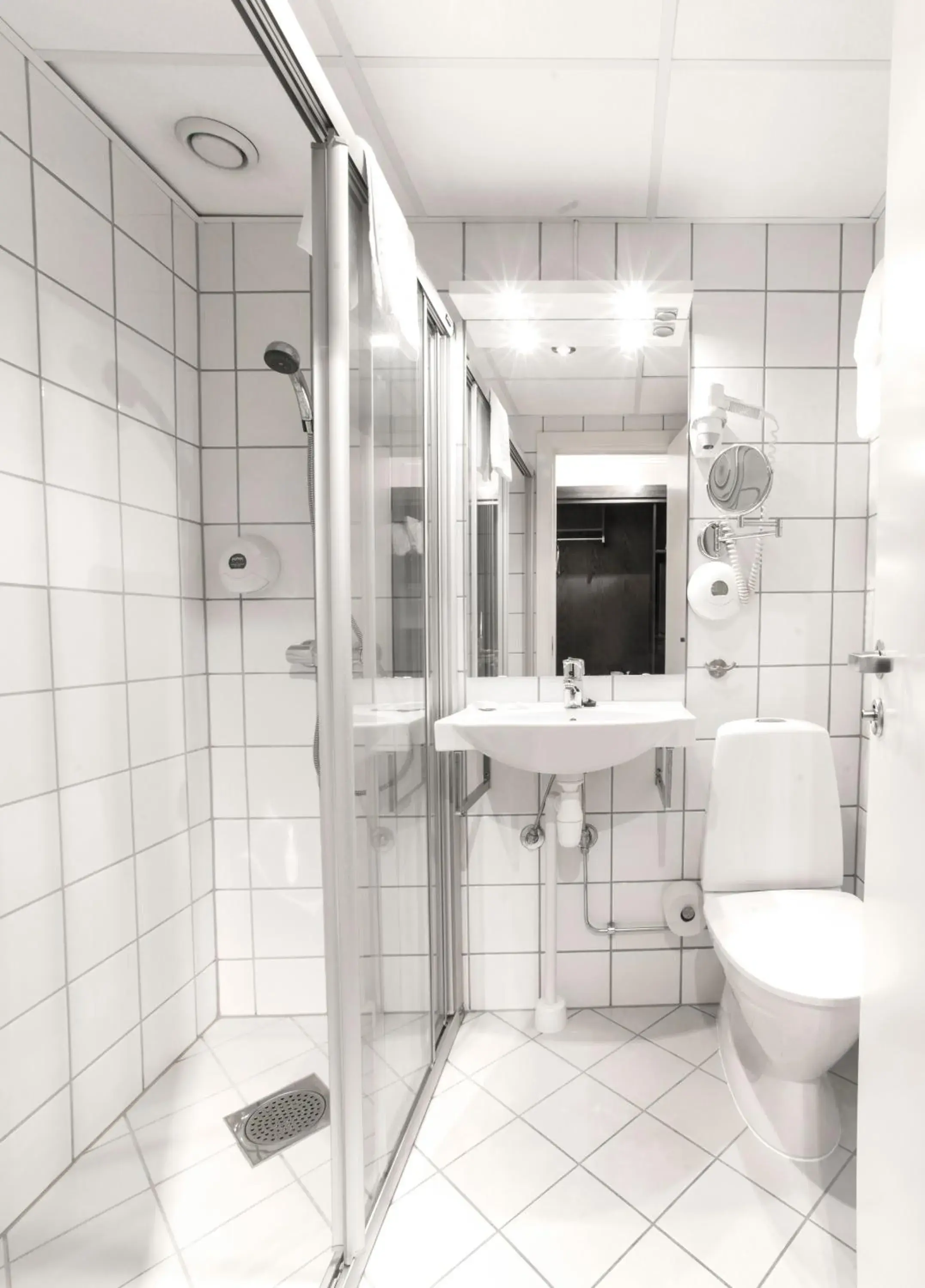 Standard Single Room with Evening Meal in Clarion Collection Hotel Park Standard Single Room with Evening Meal in Clarion Collection Hotel Park