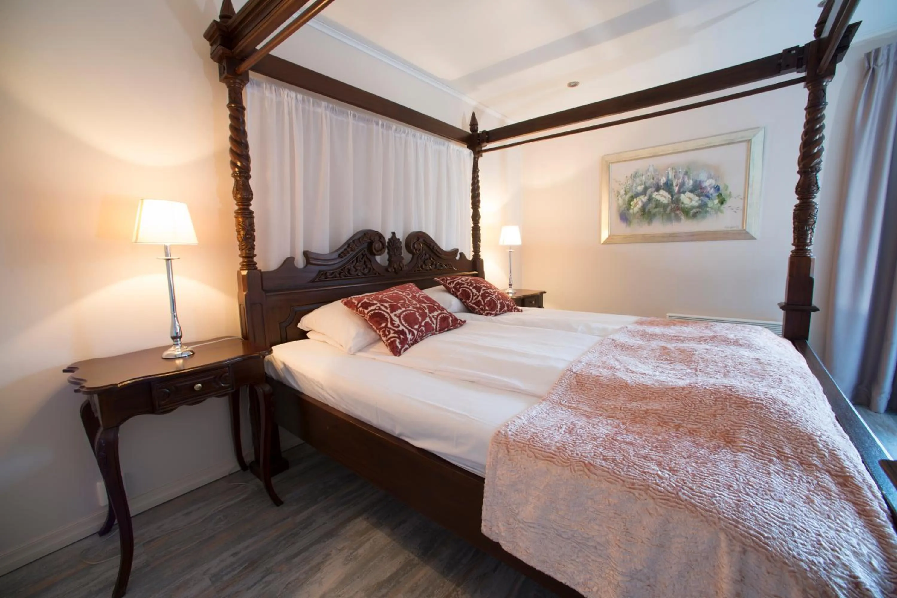 Bed in Home Hotel Park