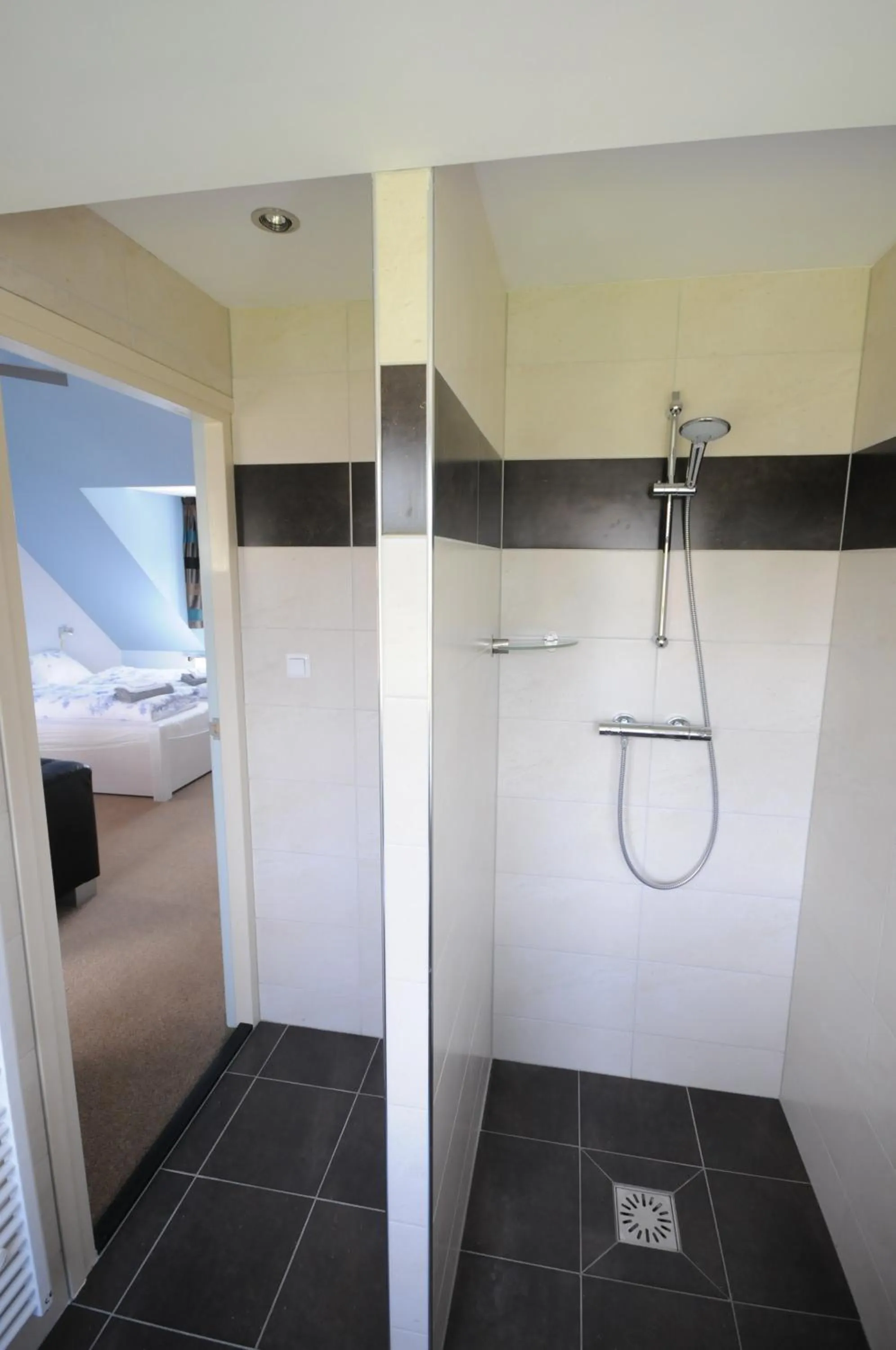 Bathroom in Gastenverblijf Neeltje