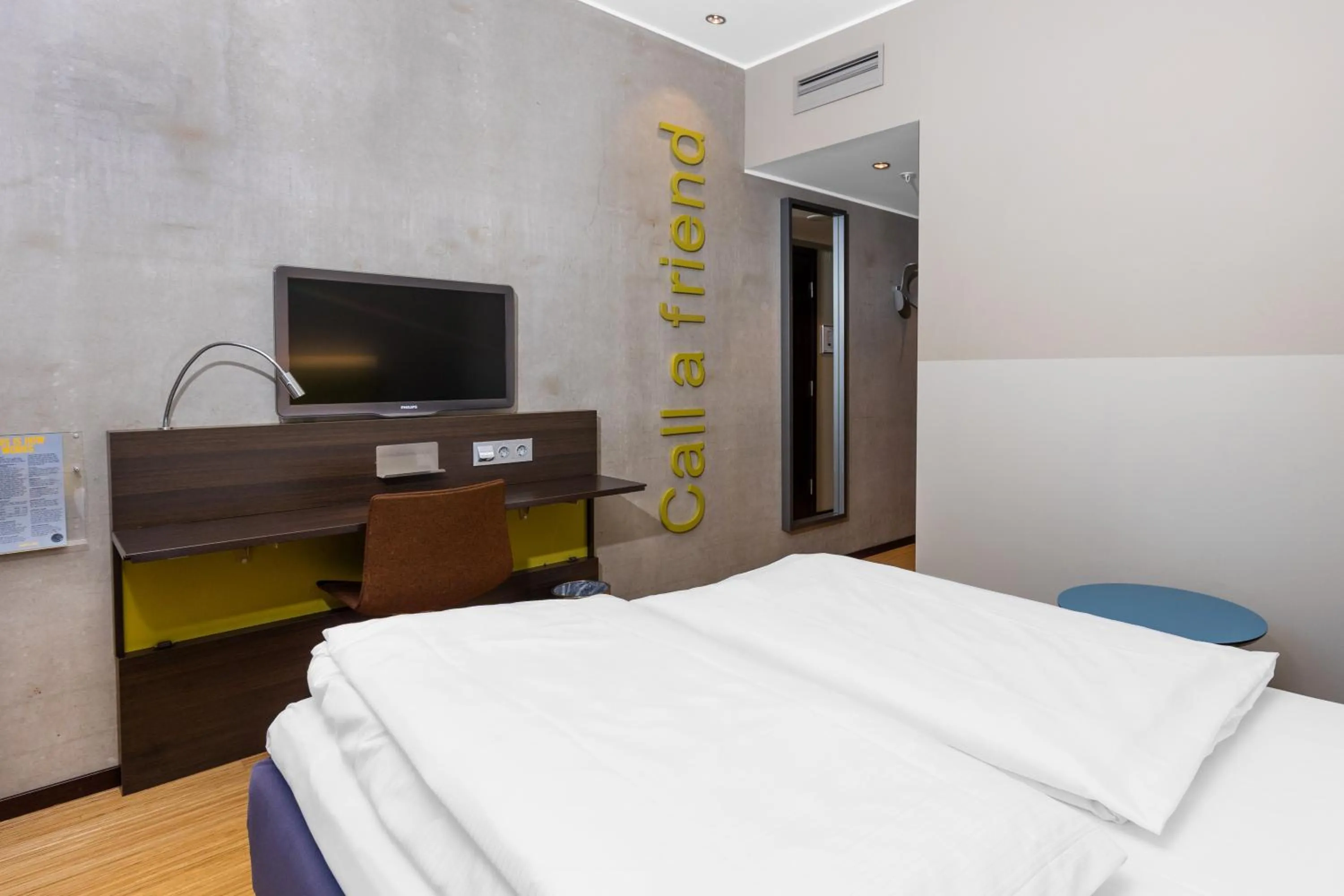 TV and multimedia, Bed in Comfort Hotel Kristiansand