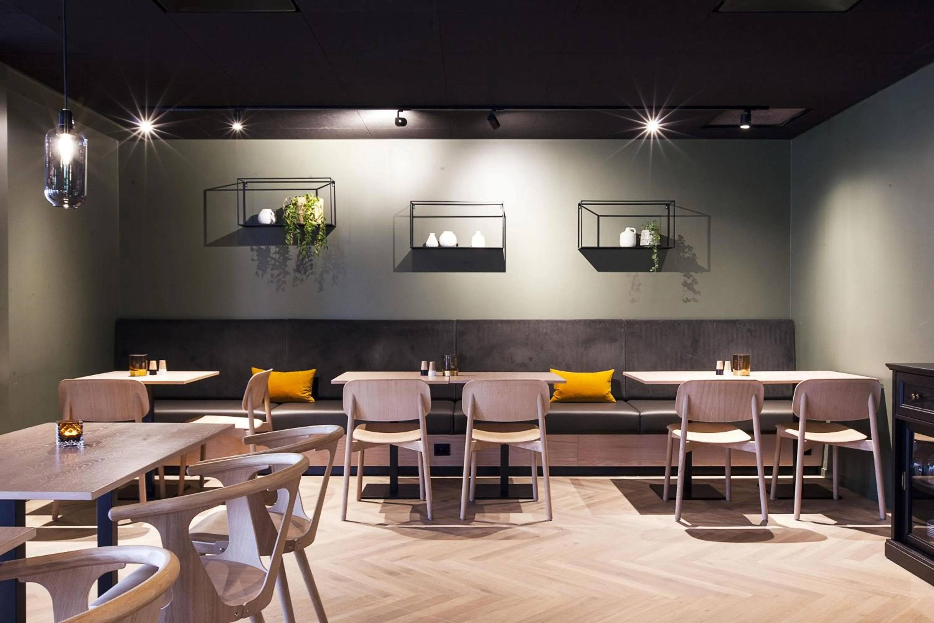 Restaurant/places to eat in Scandic Victoria Florø