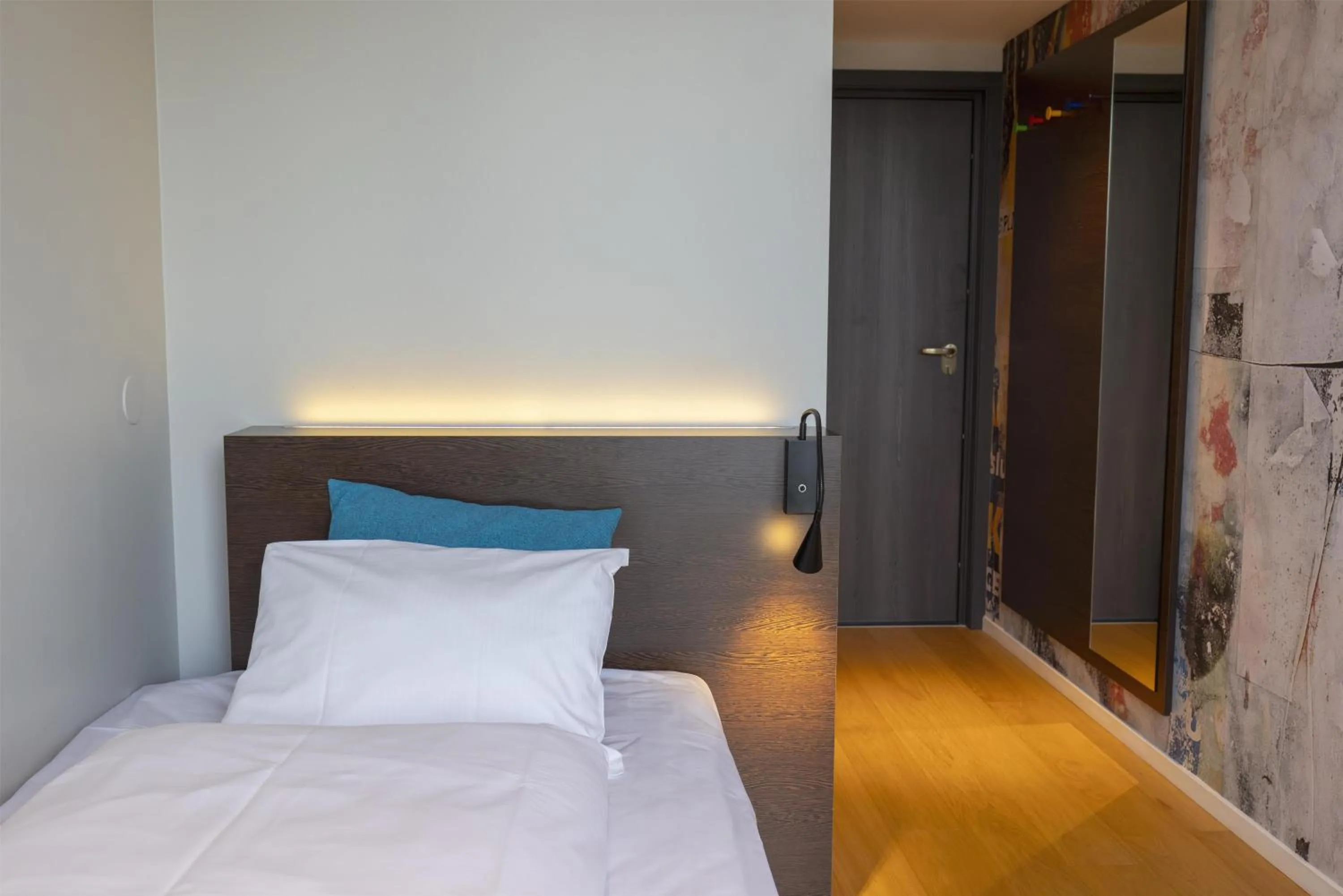 Bedroom, Bed in Scandic Victoria Florø