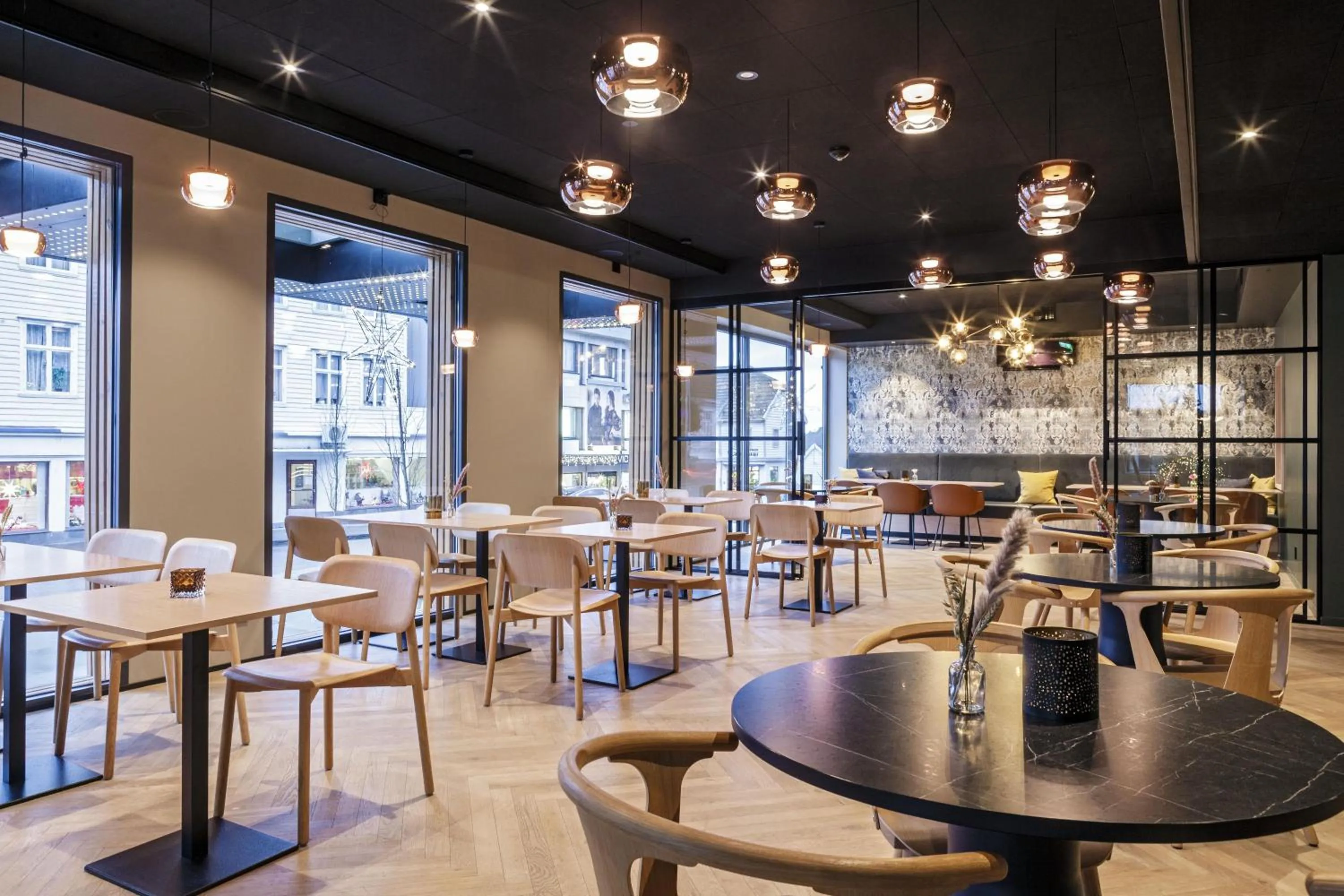 Restaurant/places to eat in Scandic Victoria Florø