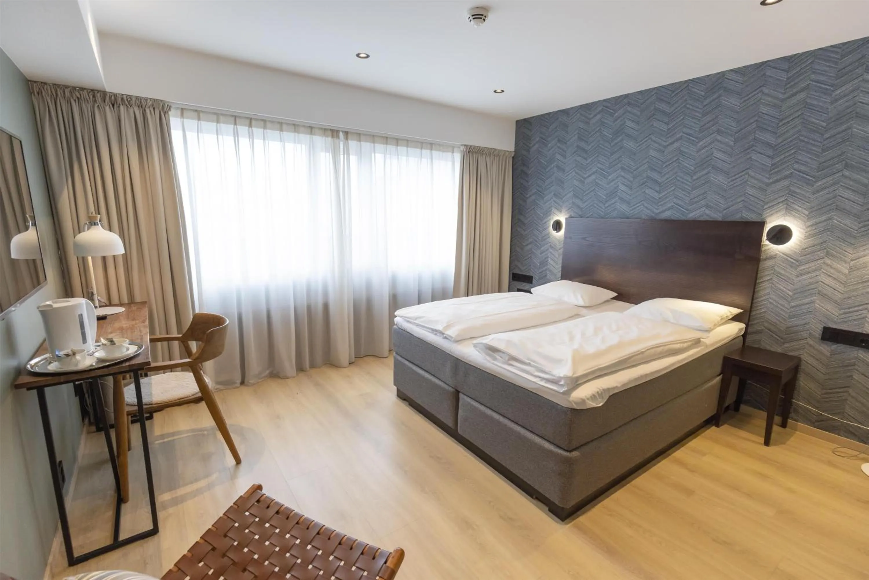 Bedroom, Bed in Scandic Victoria Florø