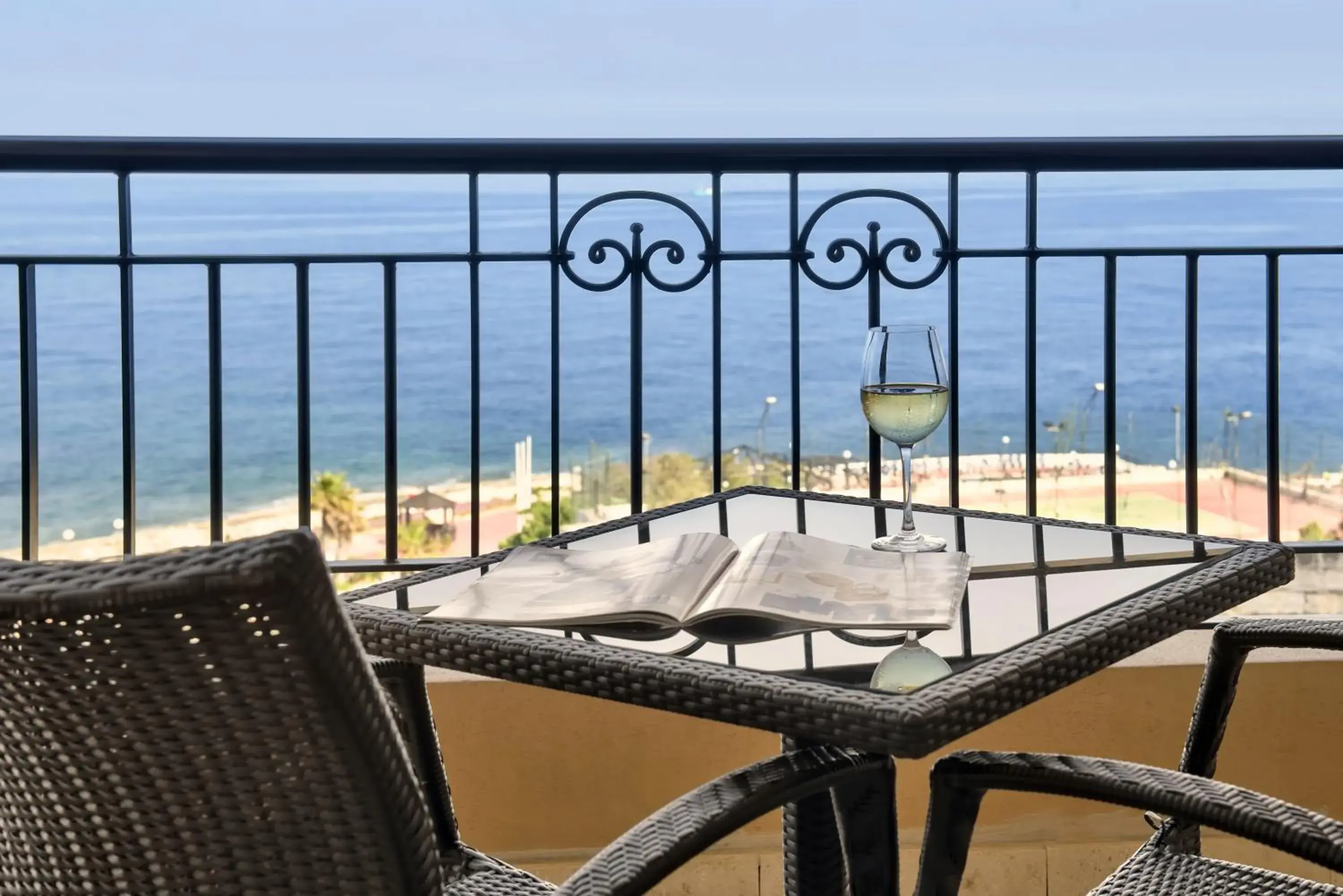 Deluxe Double or Twin Room with Sea View in Corinthia St George's Bay Deluxe Double or Twin Room with Sea View in Corinthia St George's Bay