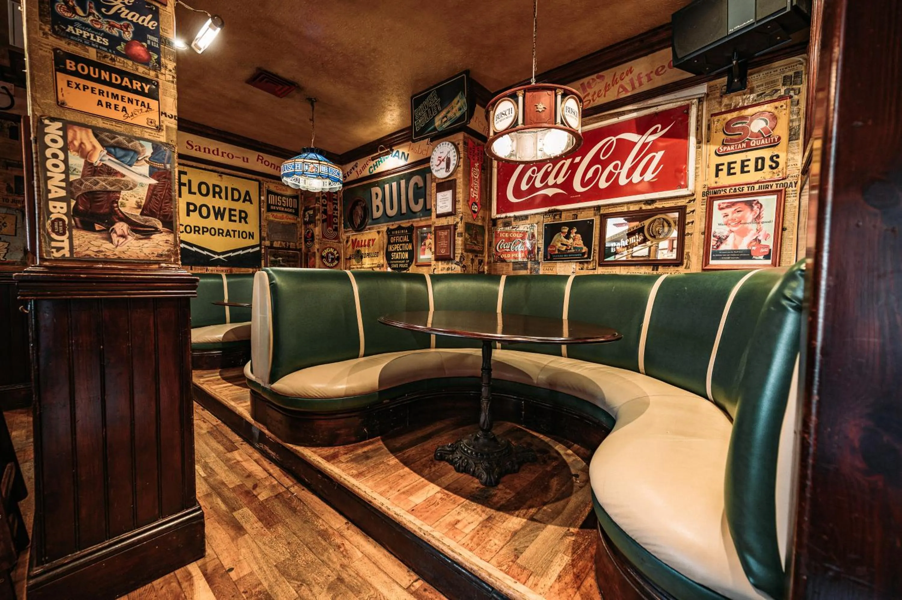 Restaurant/places to eat in Corinthia St George's Bay