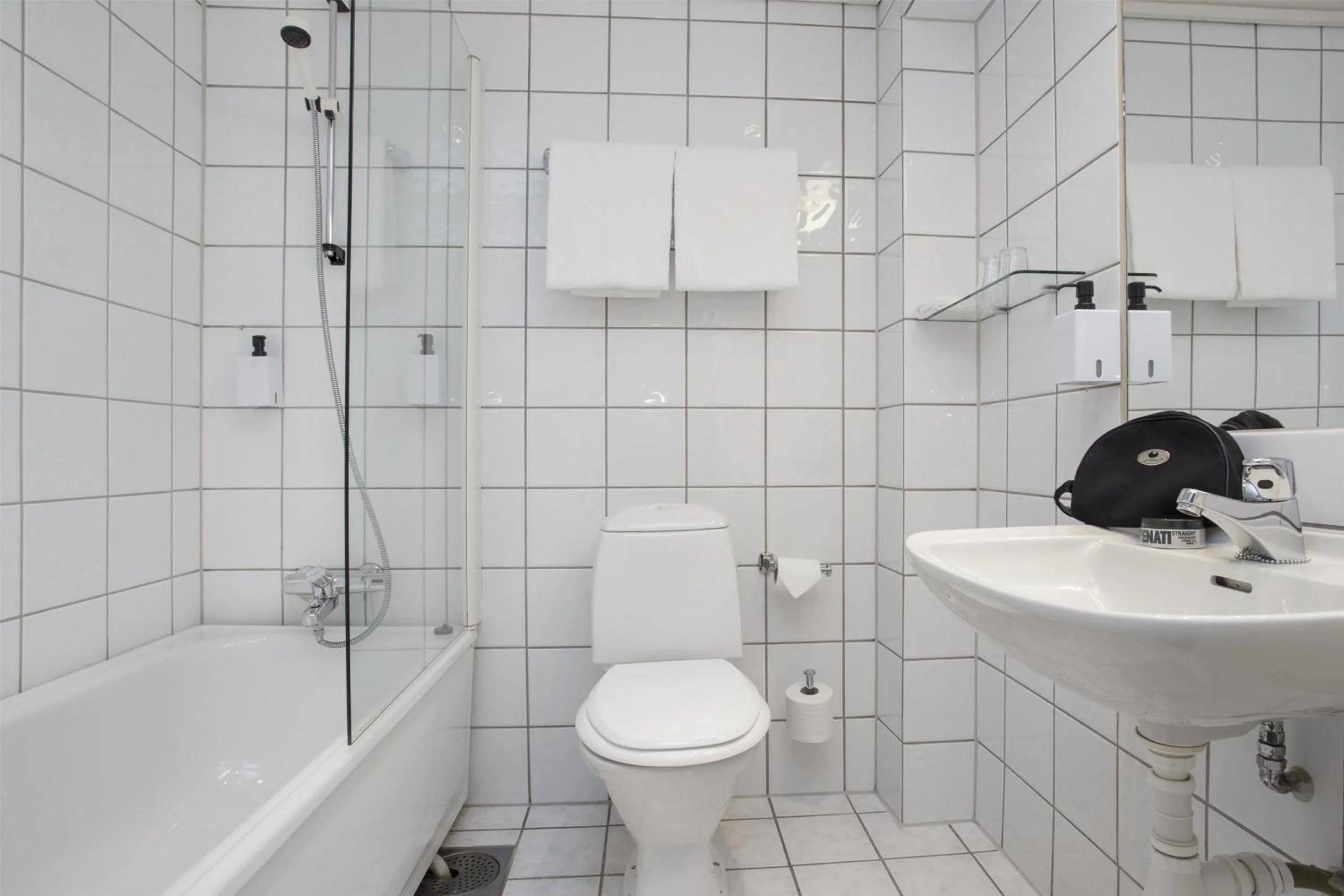 Bathroom in Scandic Harstad