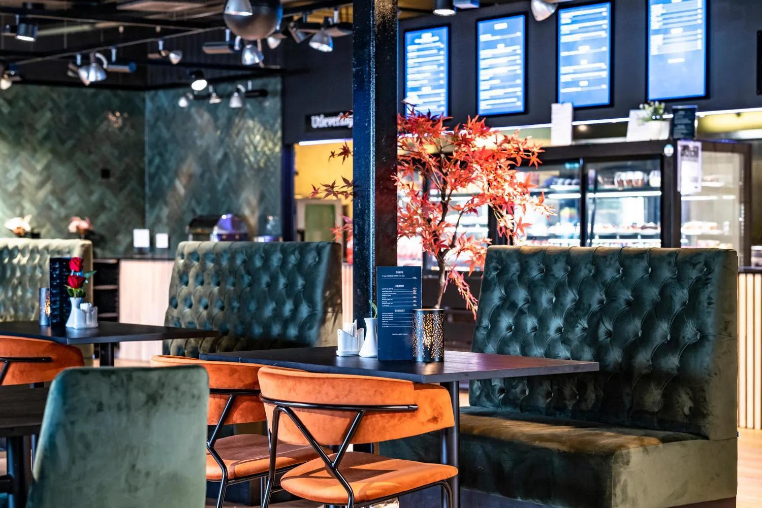 Restaurant/places to eat in Storebaug Hotell & Kro