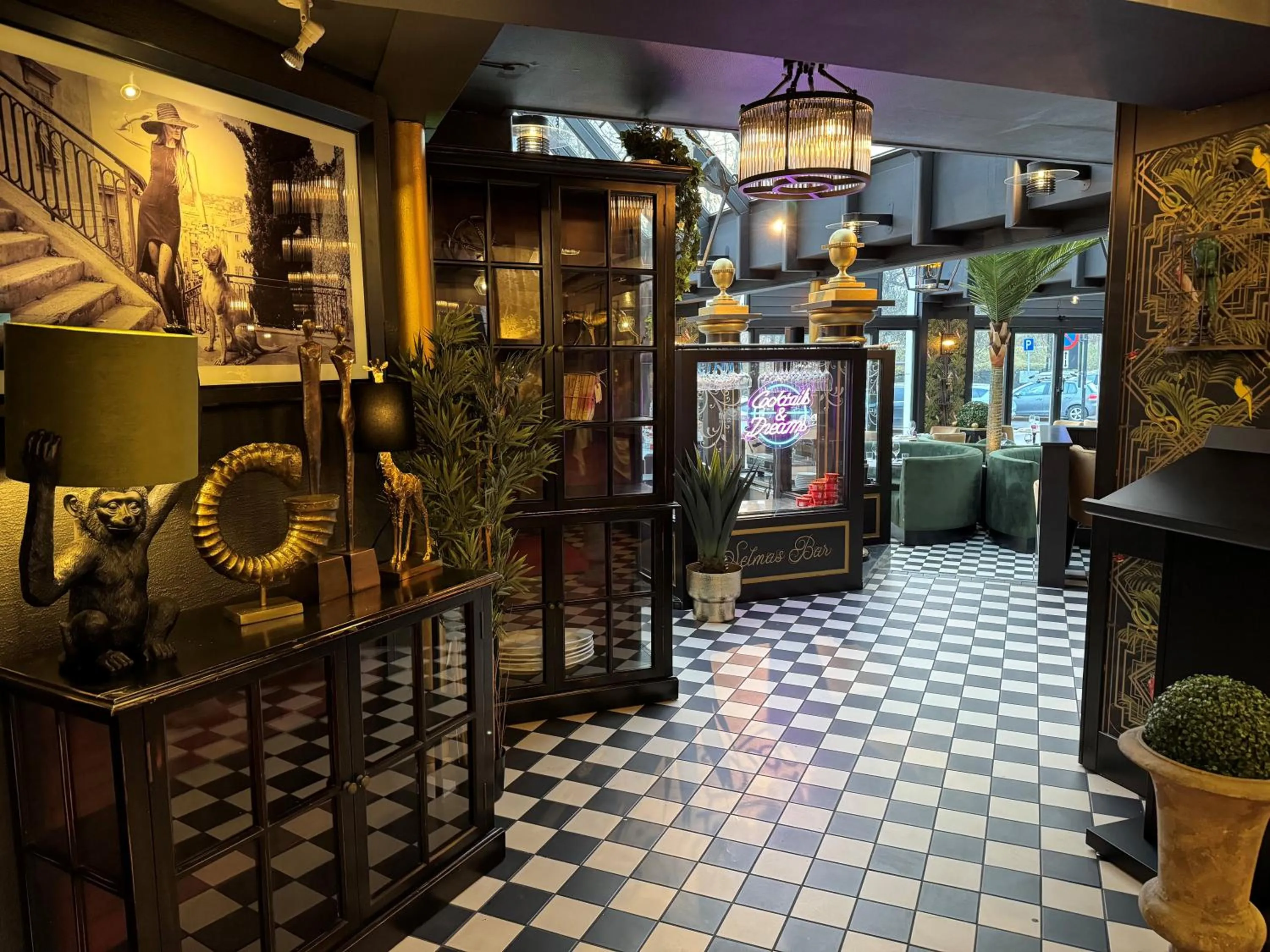 Restaurant/places to eat in Hotel Wassilioff - Unike Hoteller