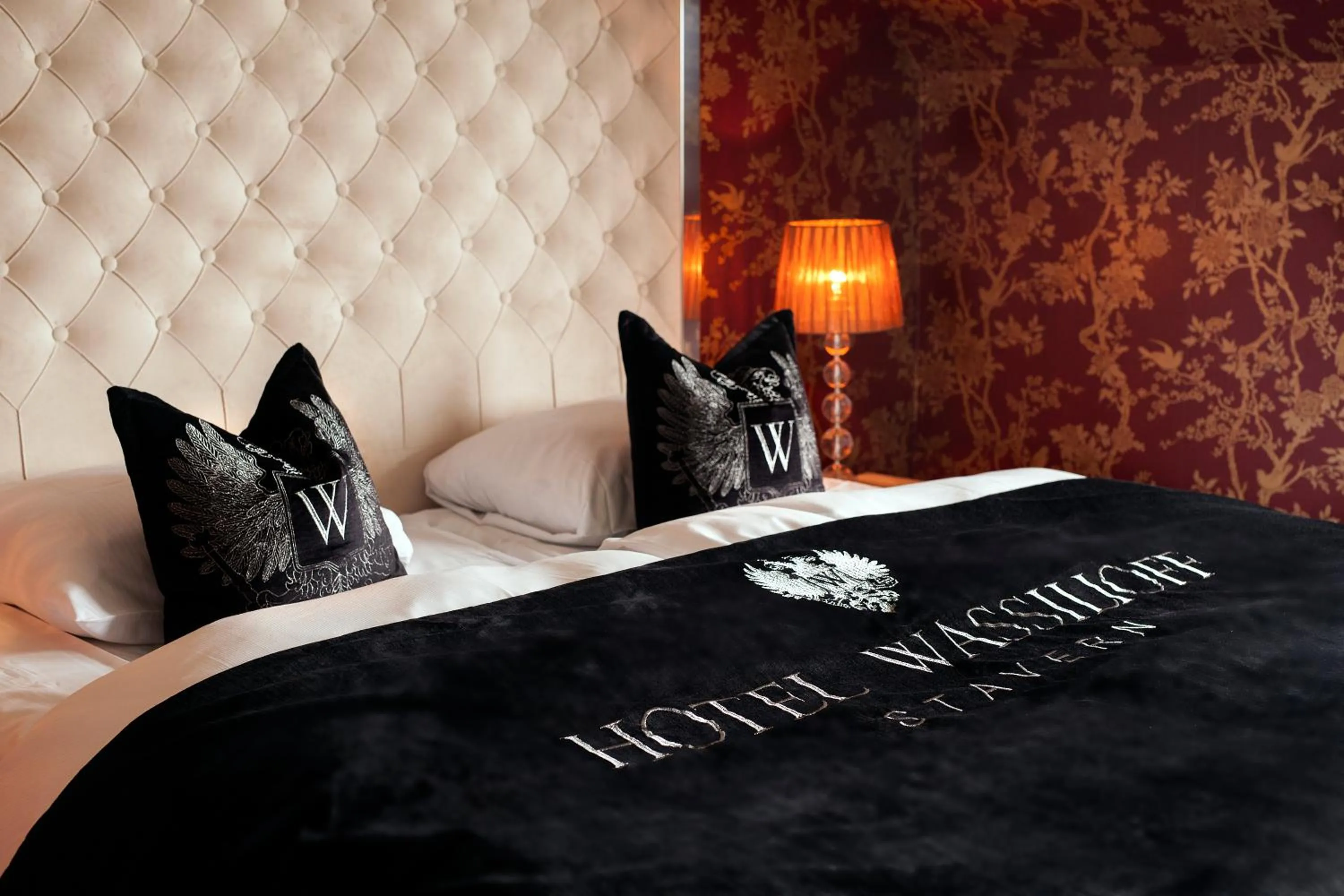 Bedroom, Bed in Hotel Wassilioff - Unike Hoteller