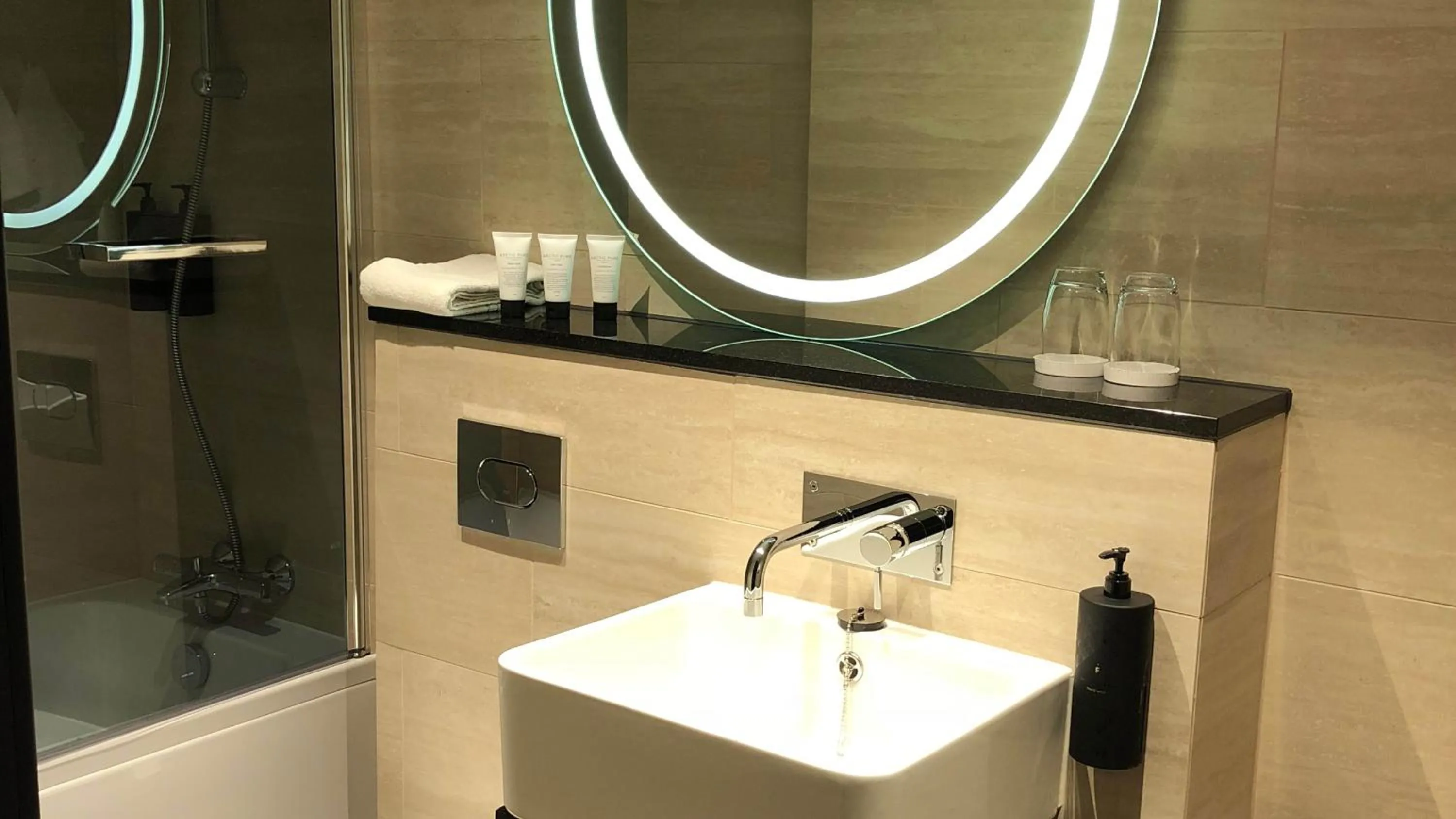 Bathroom in Funken Lodge