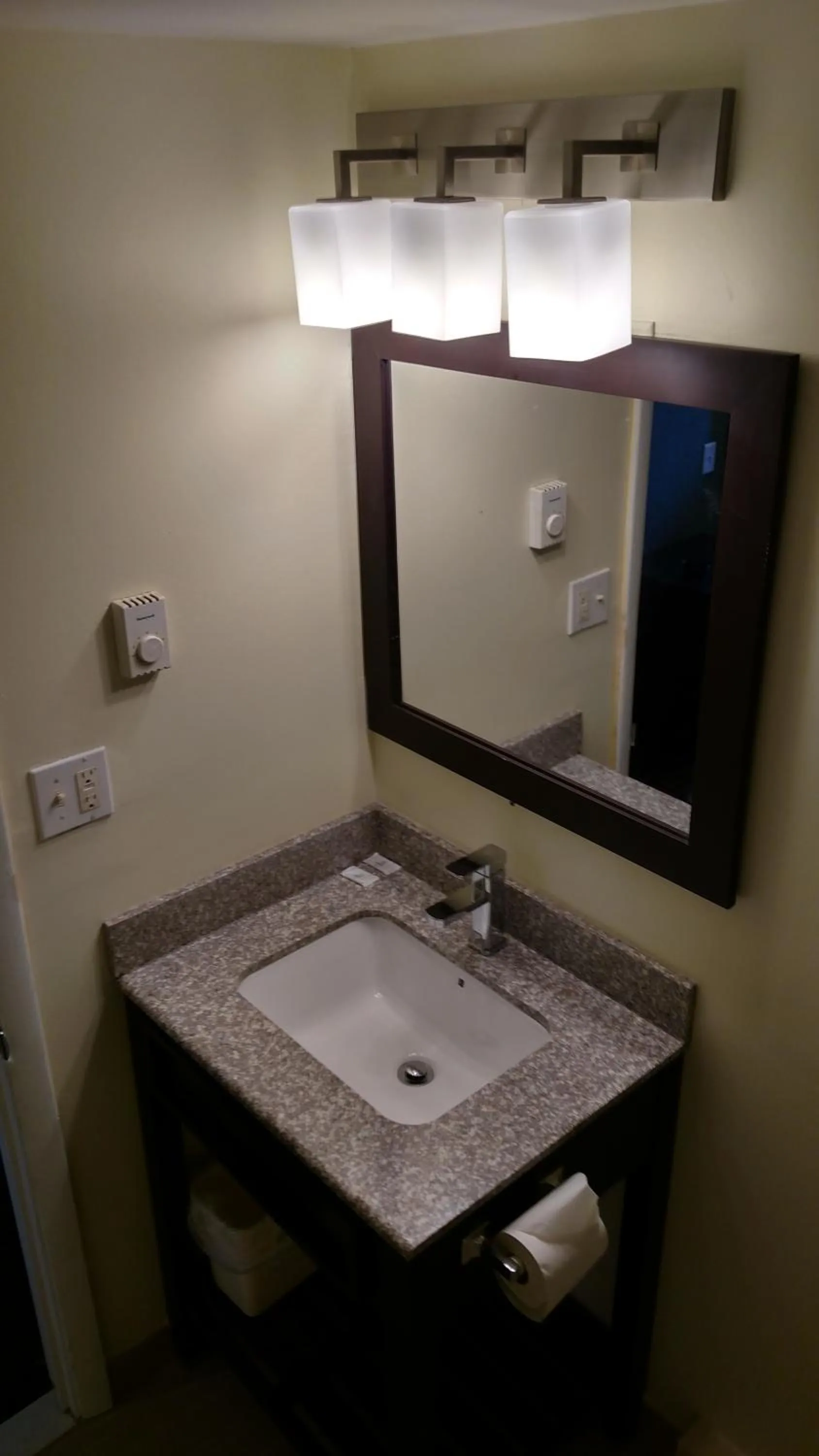 Bathroom in Gene's Motel