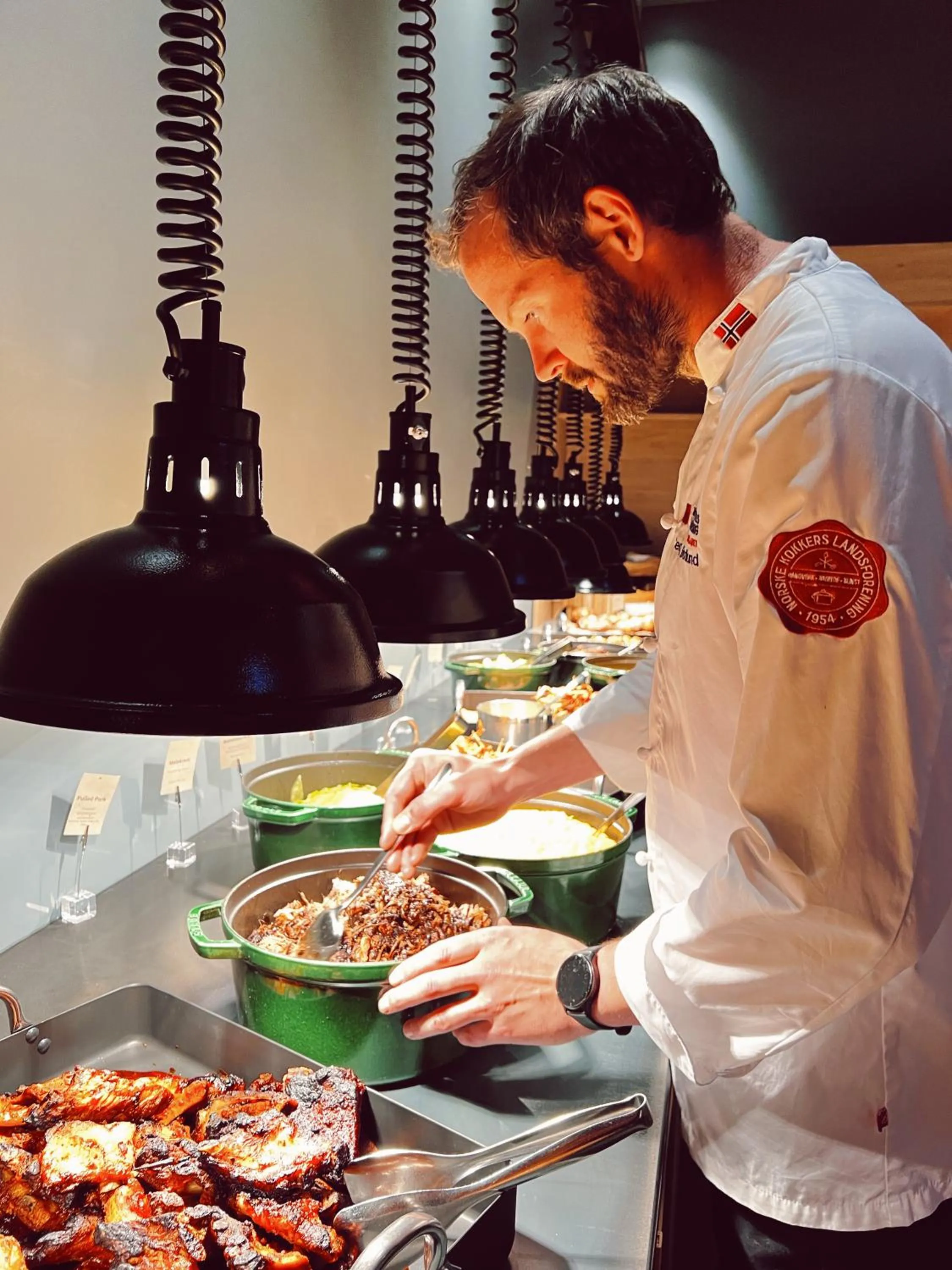 Restaurant/places to eat in Quality Hotel Panorama