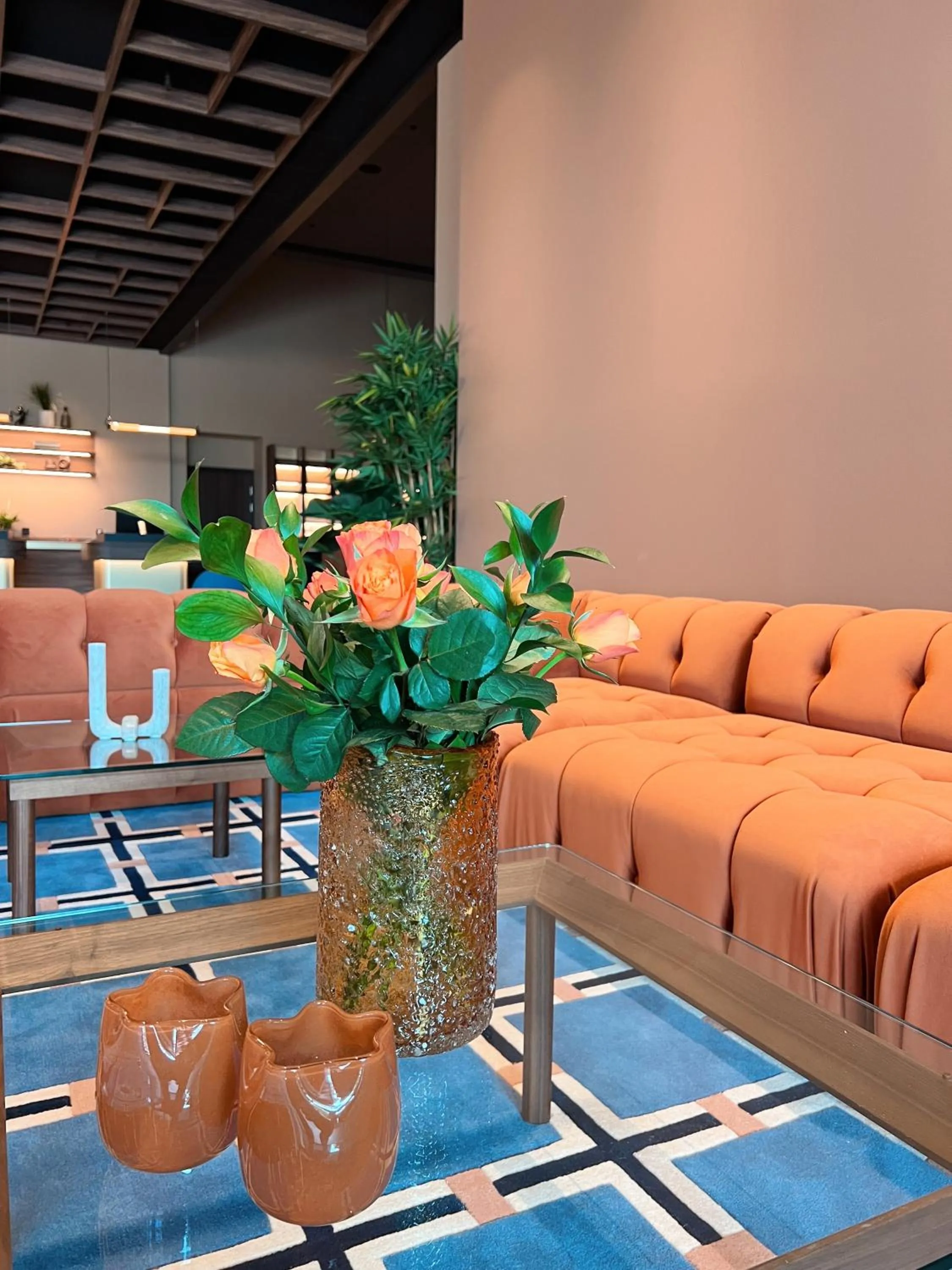 Communal lounge/ TV room in Quality Hotel Panorama