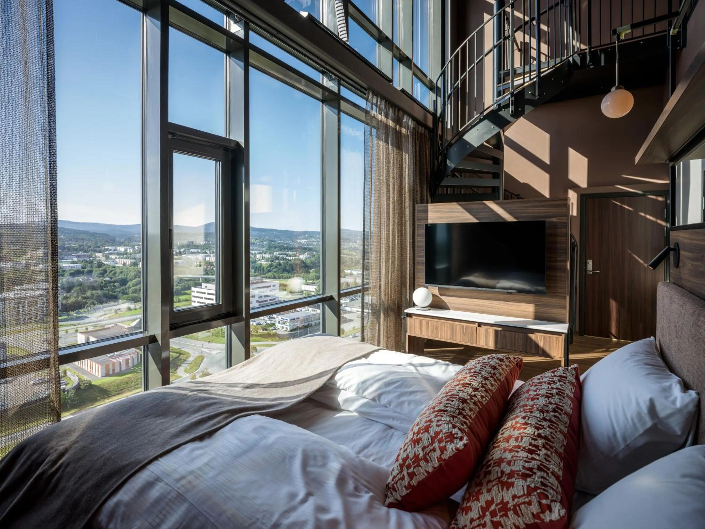 TV and multimedia, Bed in Quality Hotel Panorama