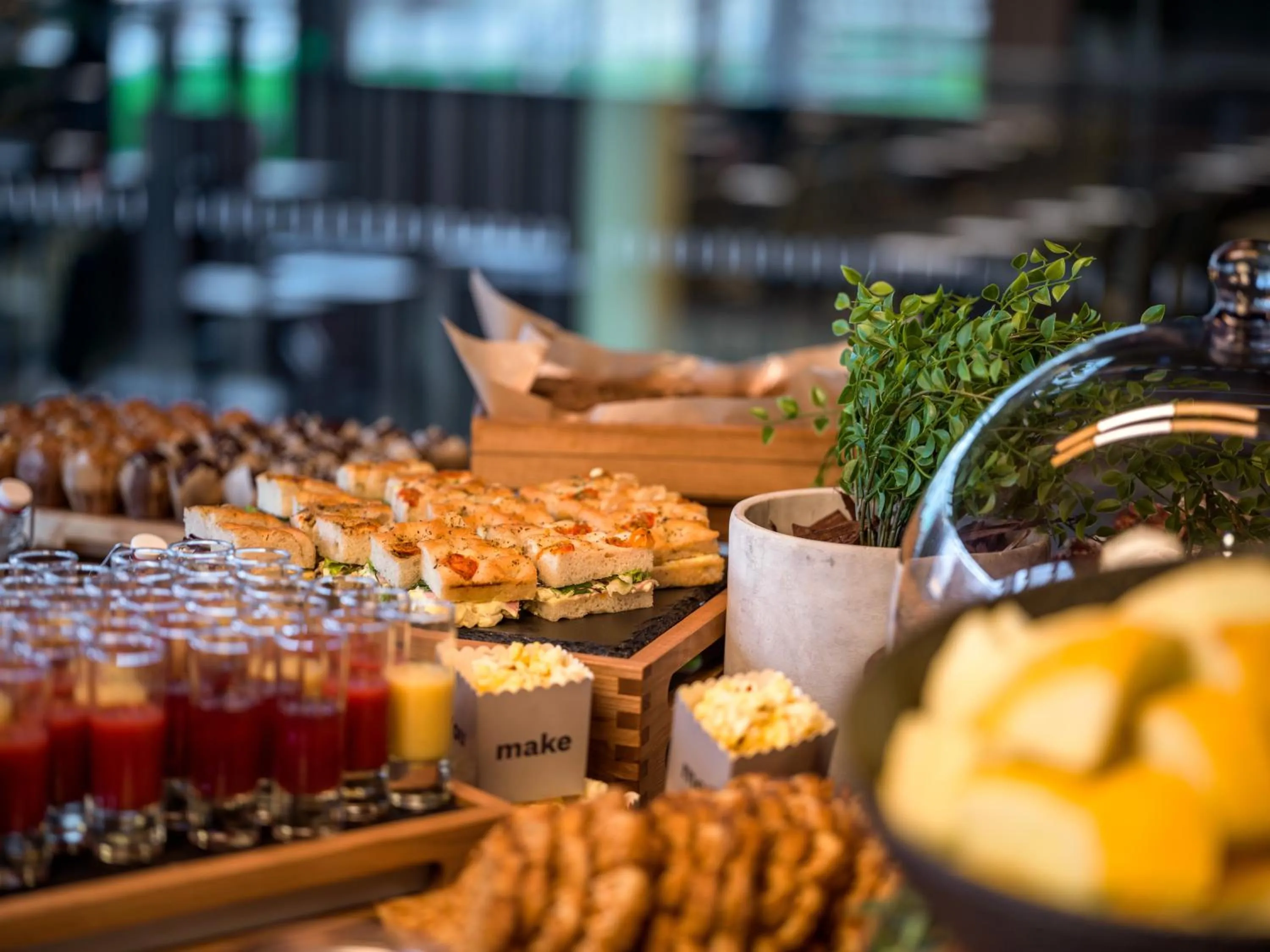 Coffee/tea facilities in Quality Hotel Panorama