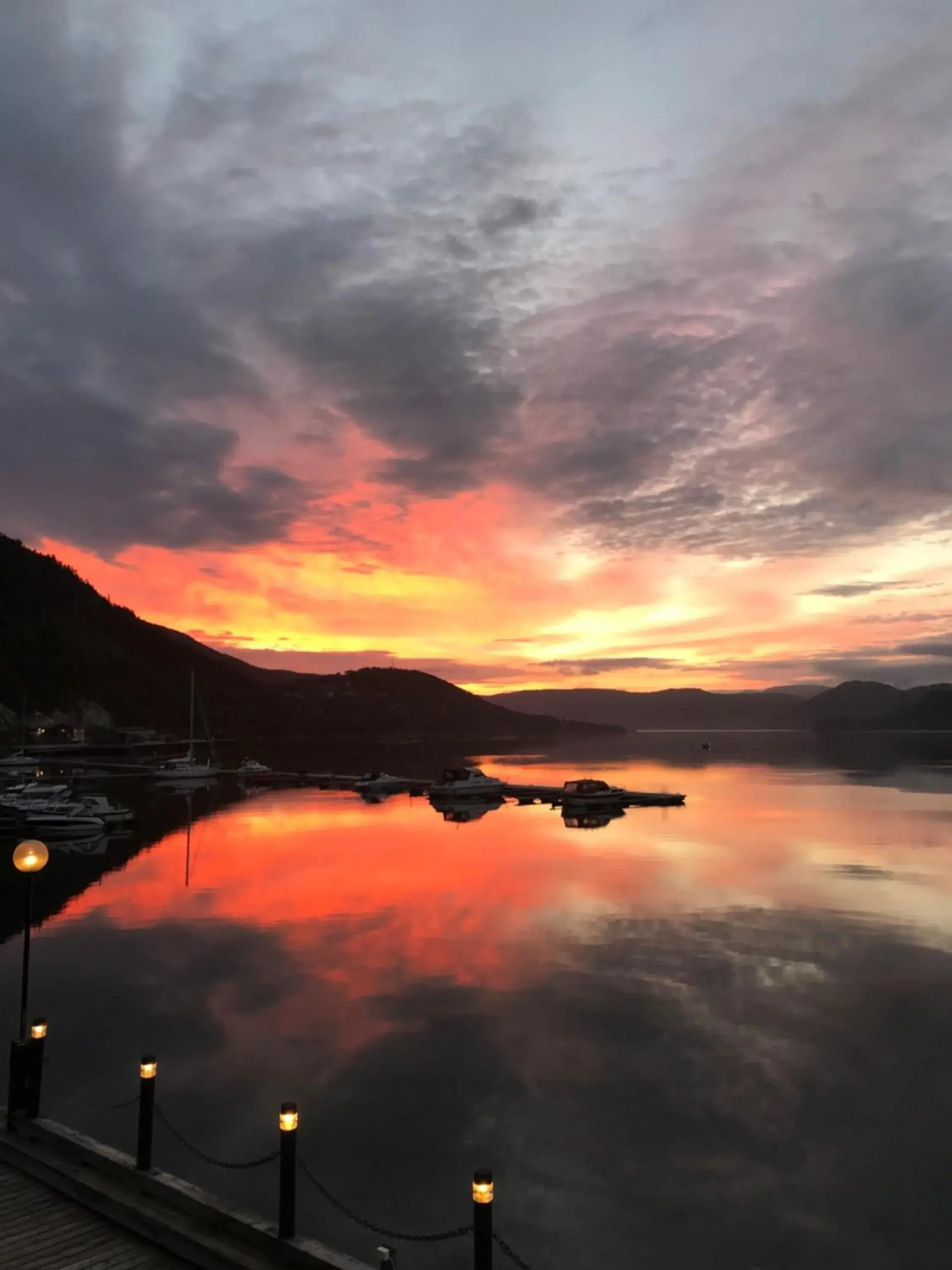 Suite with Lake View in Rognan Hotel Suite with Lake View in Rognan Hotel