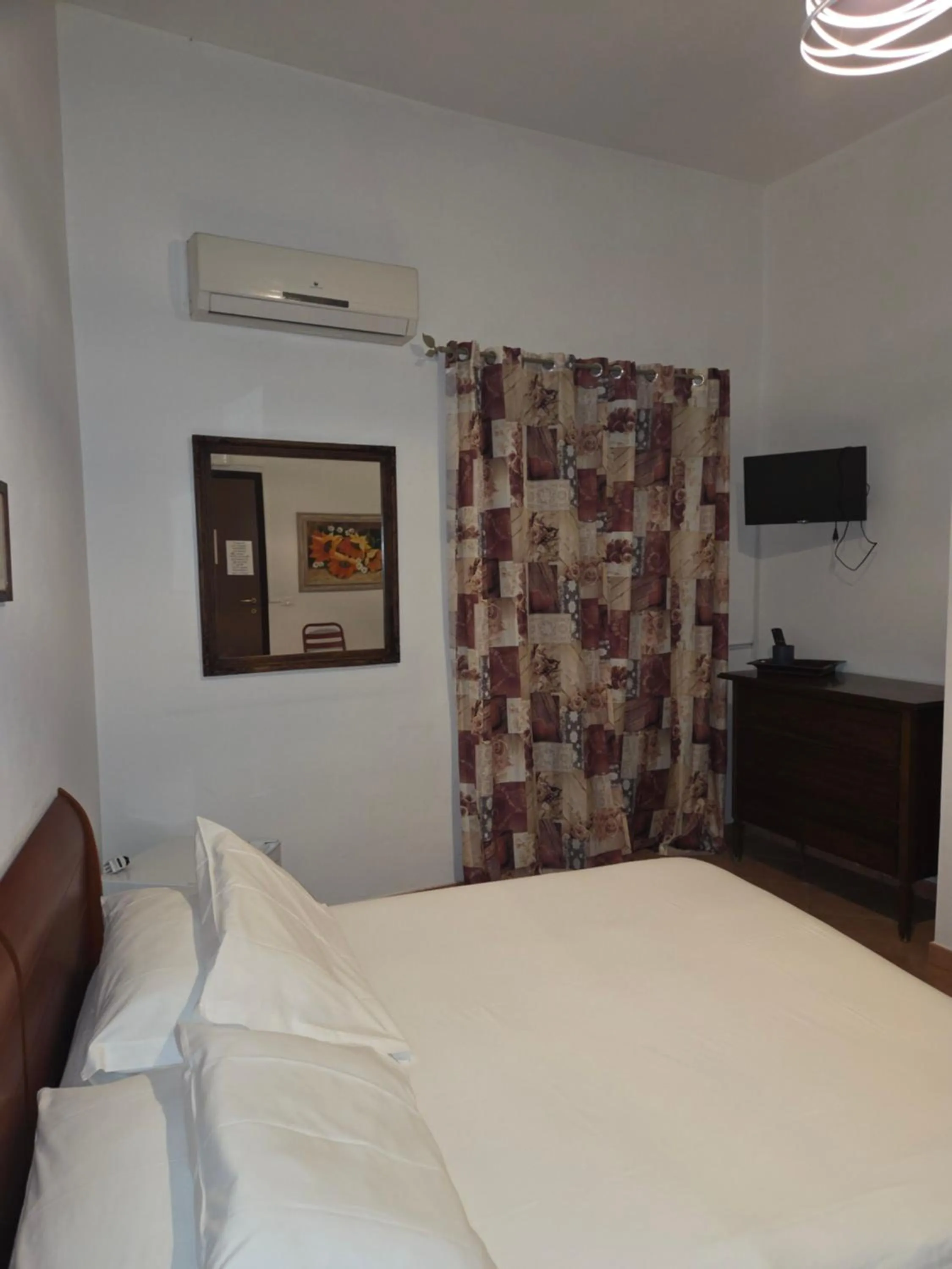 Bed in Nostra casa rooms