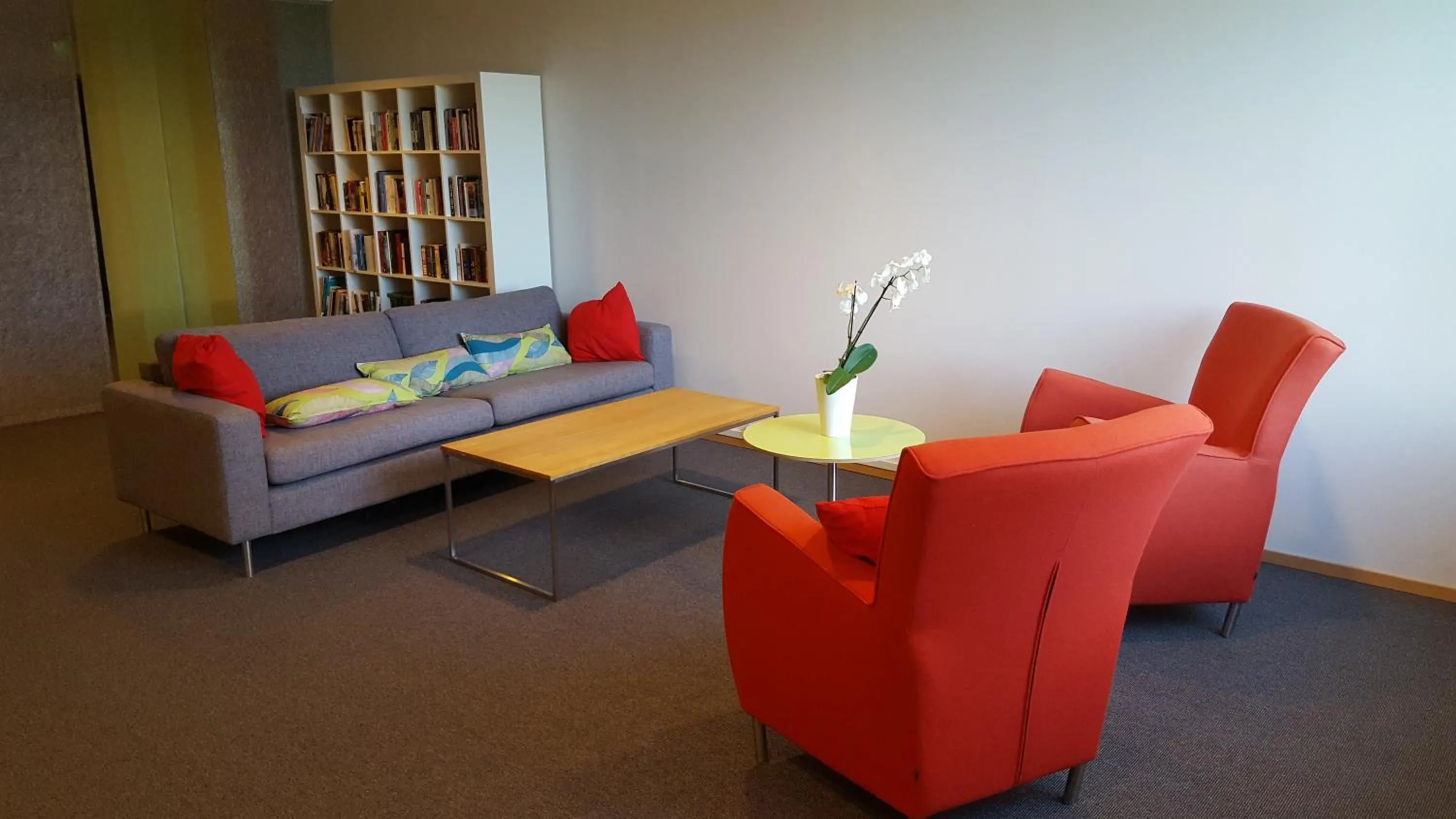 Library in Hotel Montebello