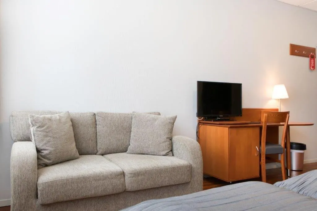 Seating area in Aalesund Airport Hotel