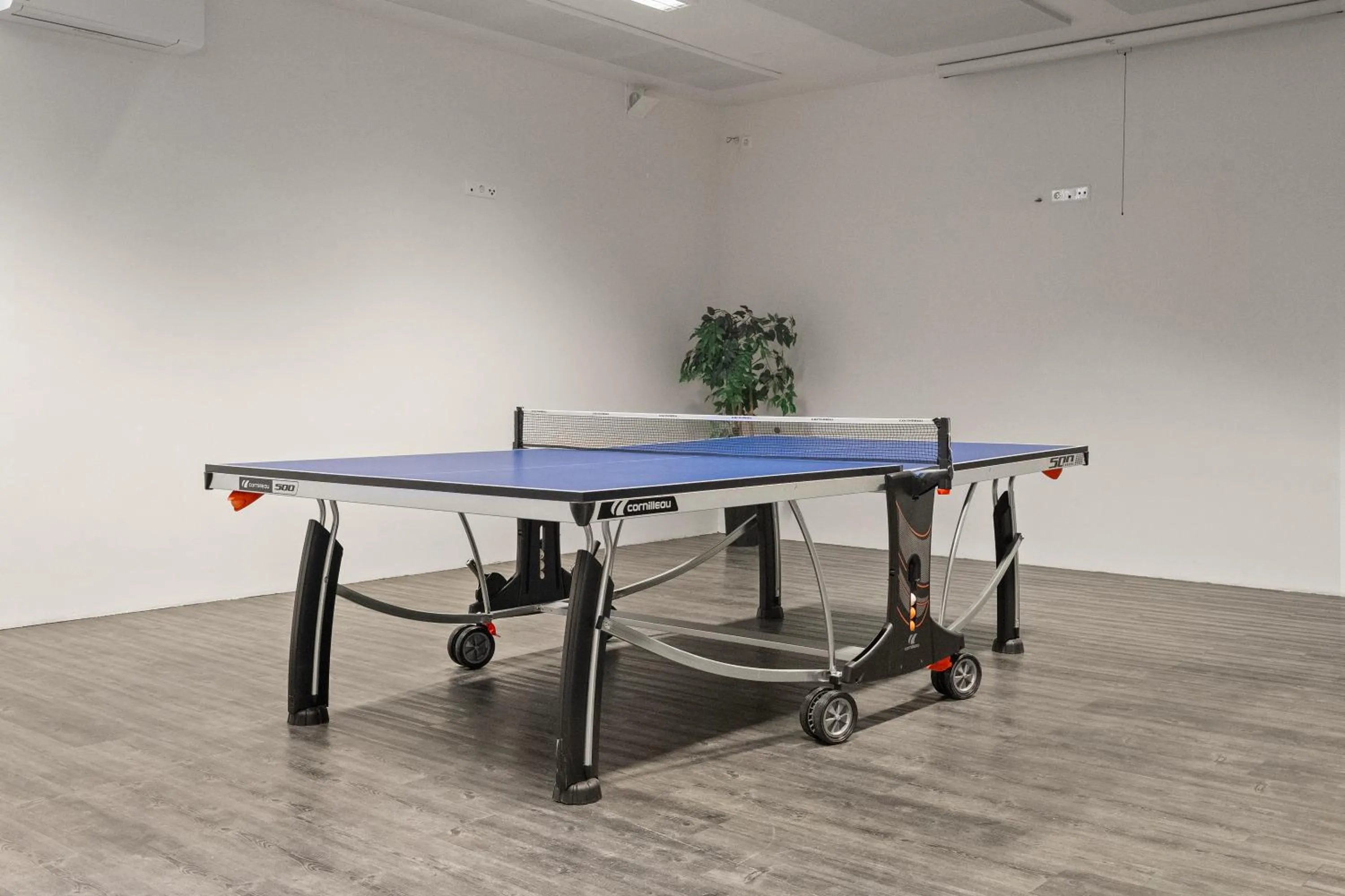 Game Room in Kinn Hotell Florø