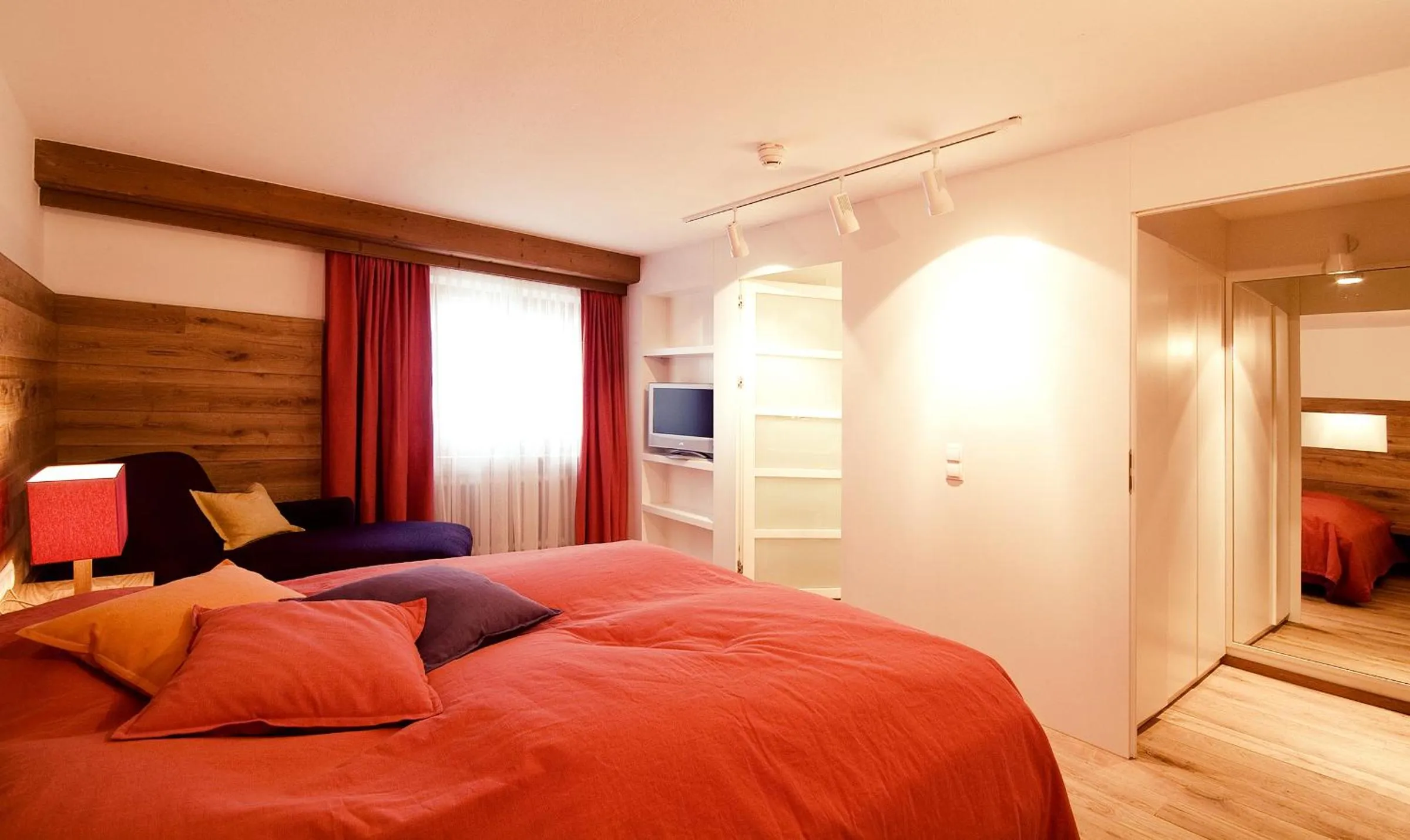 Bathroom, Bed in Hinterwies – Ski In / Lodge / Dine