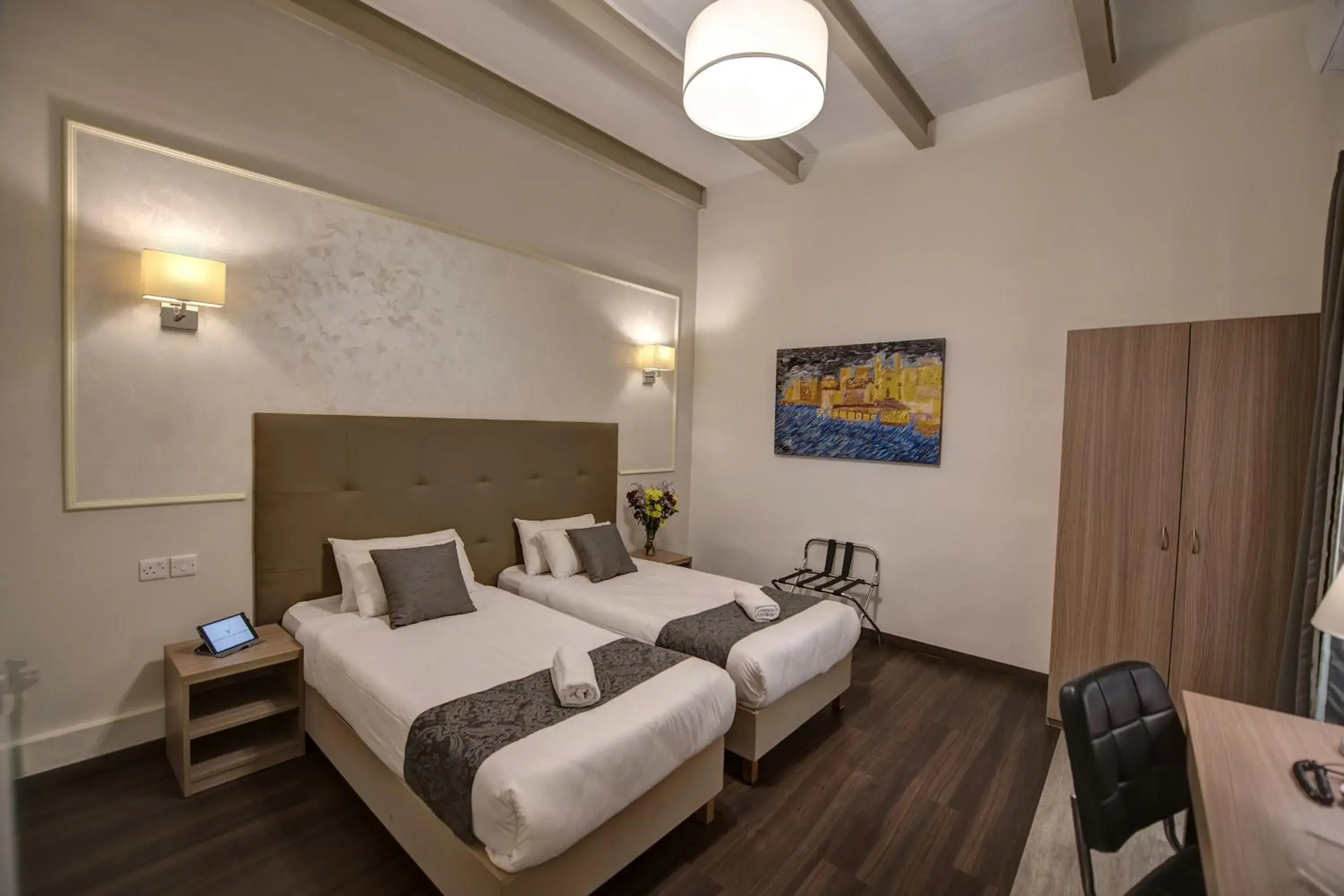 Standard Double or Twin Room - single occupancy in Europa Hotel Standard Double or Twin Room - single occupancy in Europa Hotel