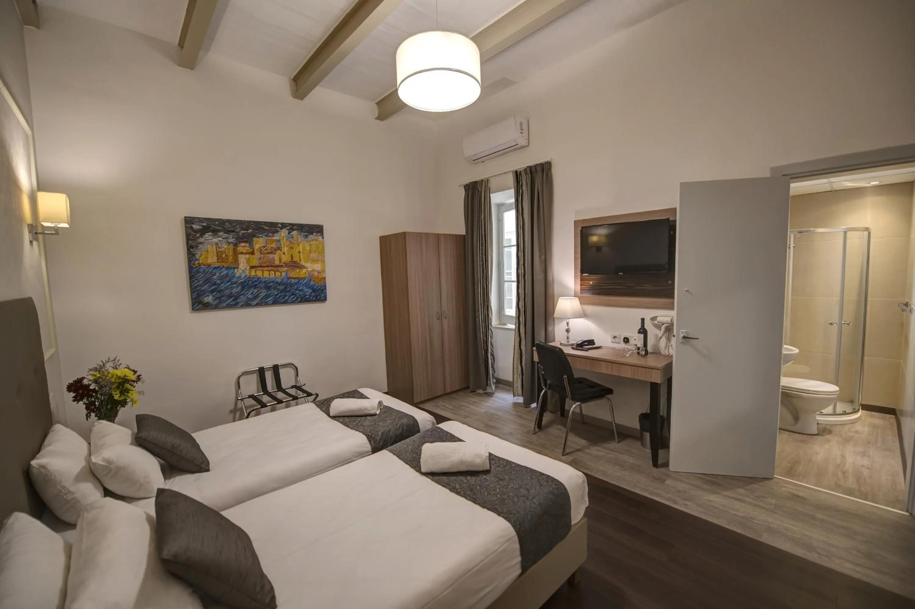 Photo of the whole room, Bed in Europa Hotel