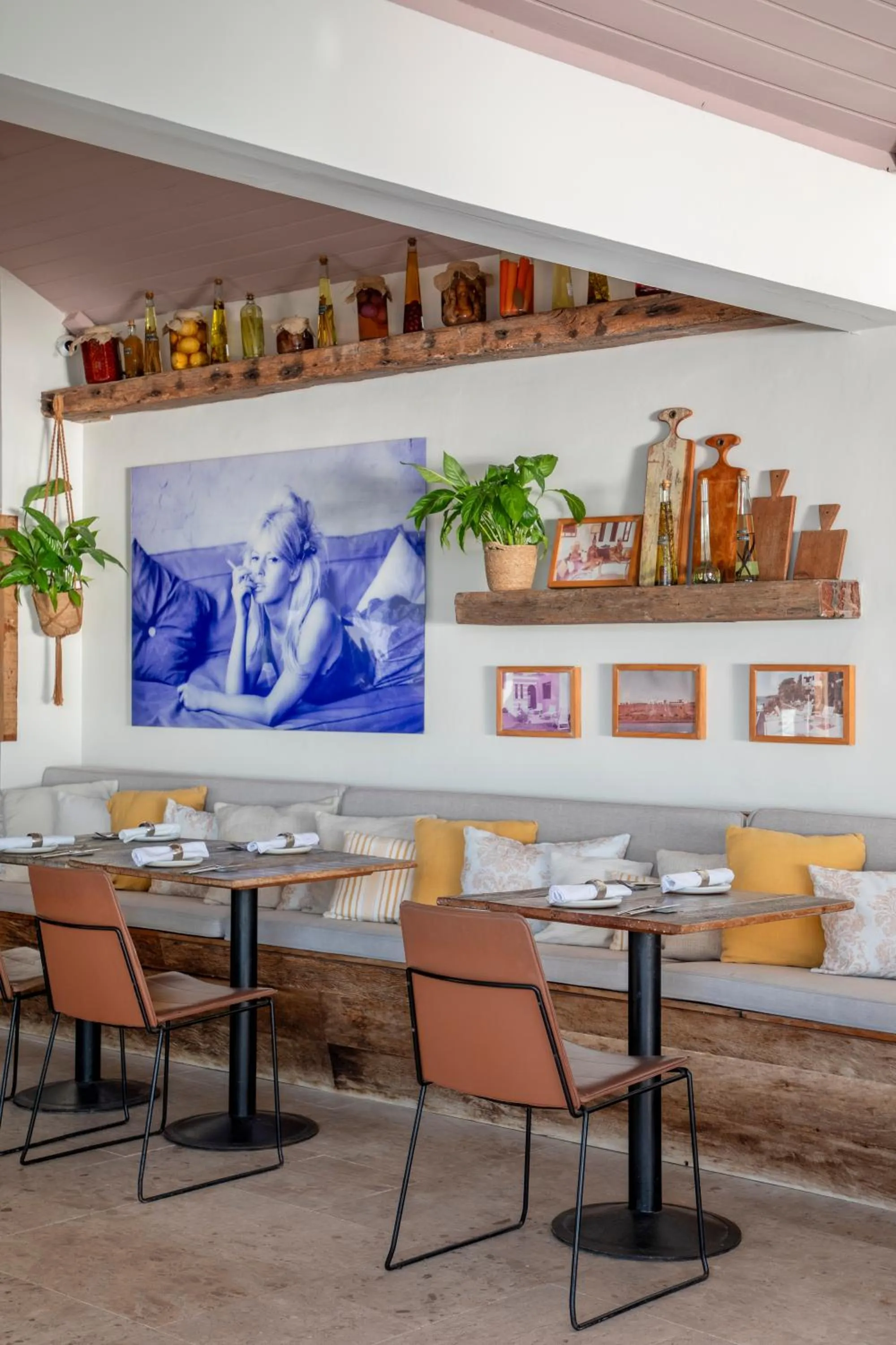 Restaurant/places to eat in Casas Brancas Boutique Hotel & Spa