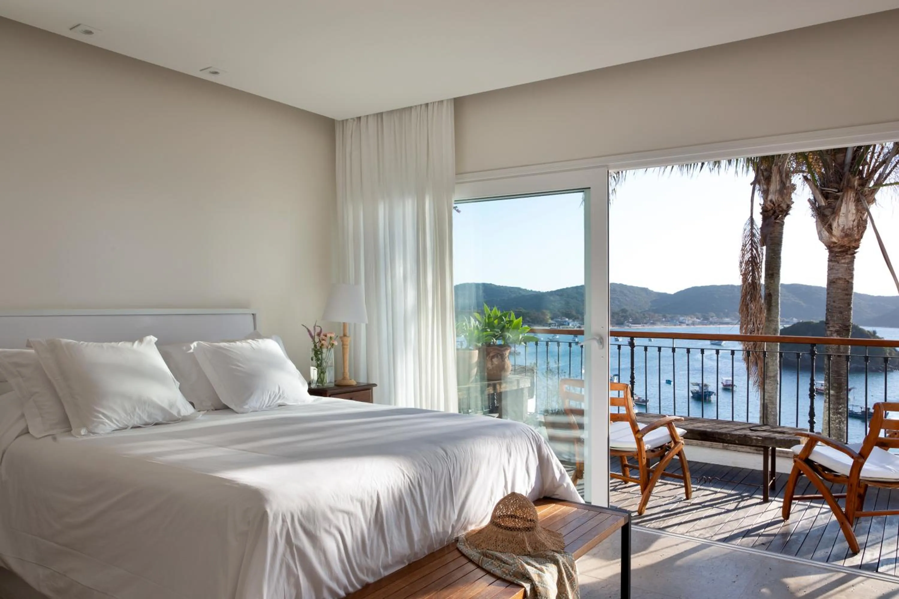 Balcony/Terrace, Bed in Casas Brancas Boutique Hotel & Spa