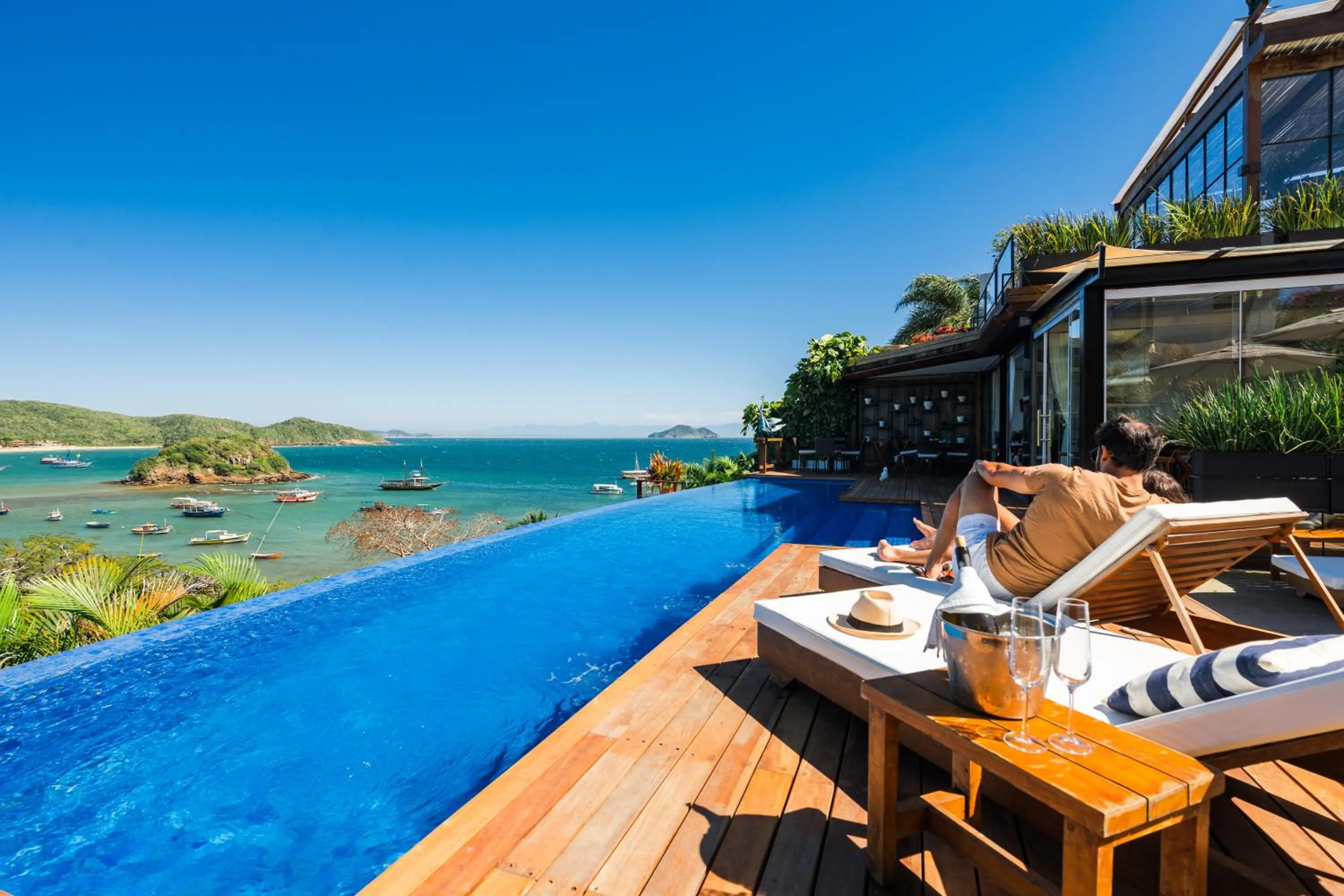 Swimming pool in Abracadabra Boutique Hotel