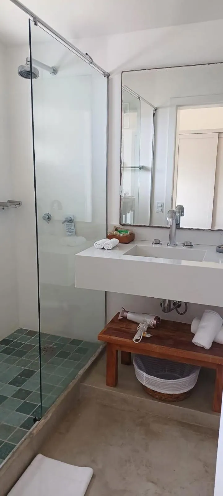 Shower in Abracadabra Boutique Hotel