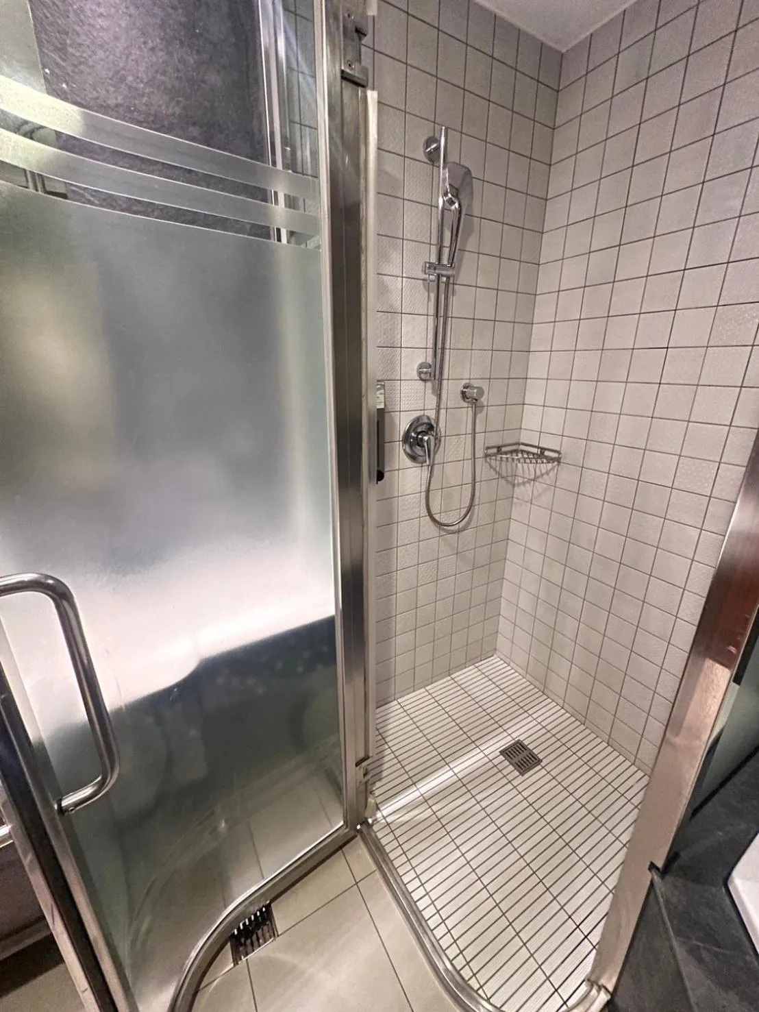 Shower in Beauty Hotels - Star Beauty Resort