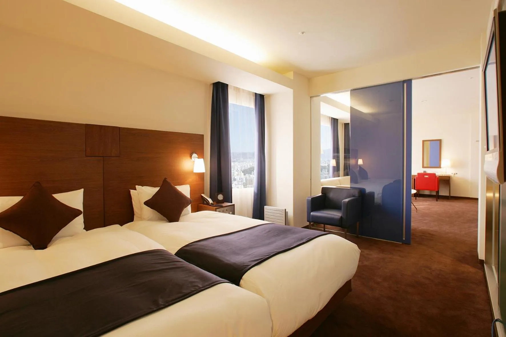 Bed in Oriental Hotel Hiroshima