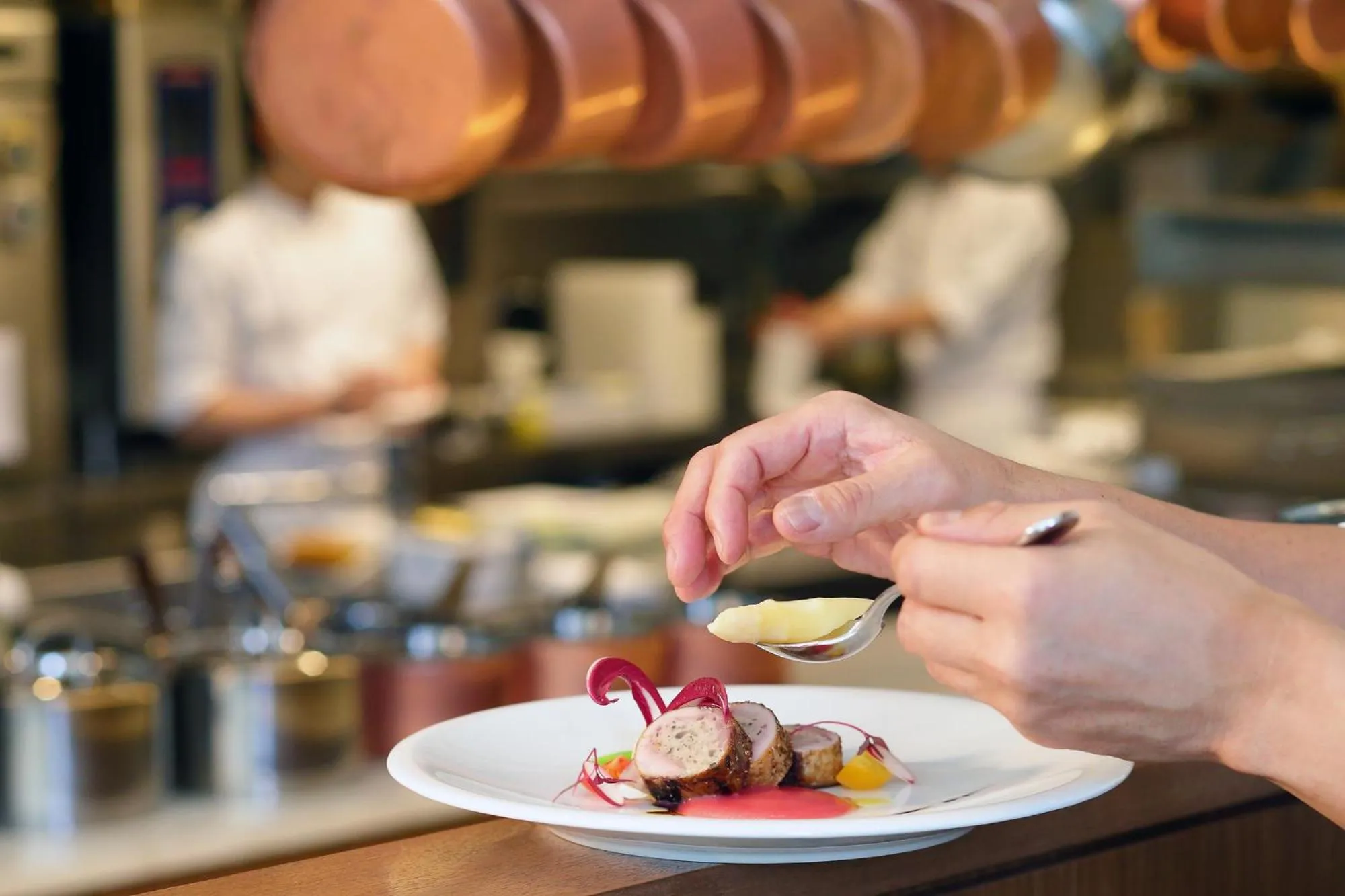 Restaurant/places to eat in Oriental Hotel Hiroshima